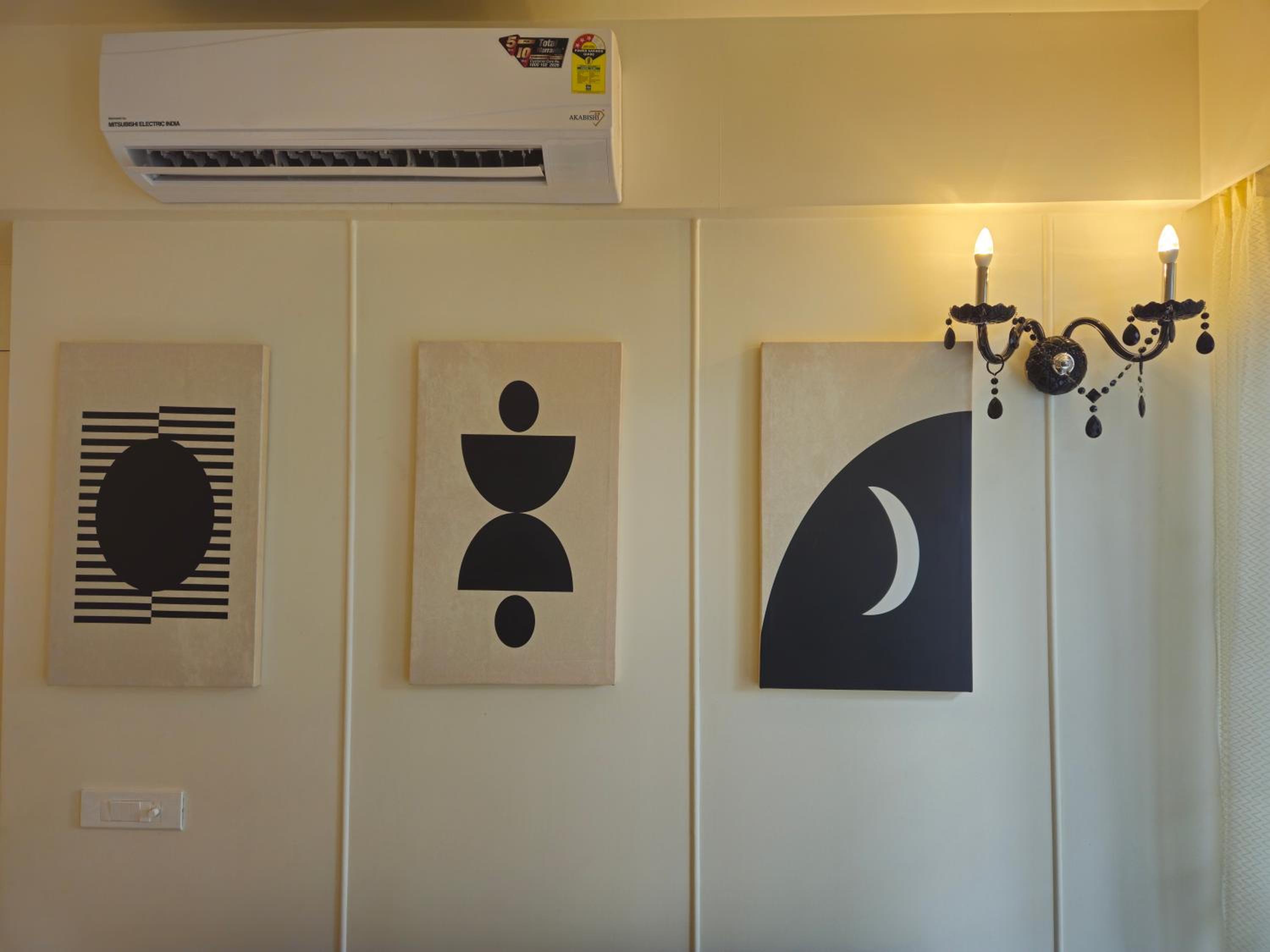 Apartment with Balcony photo 3