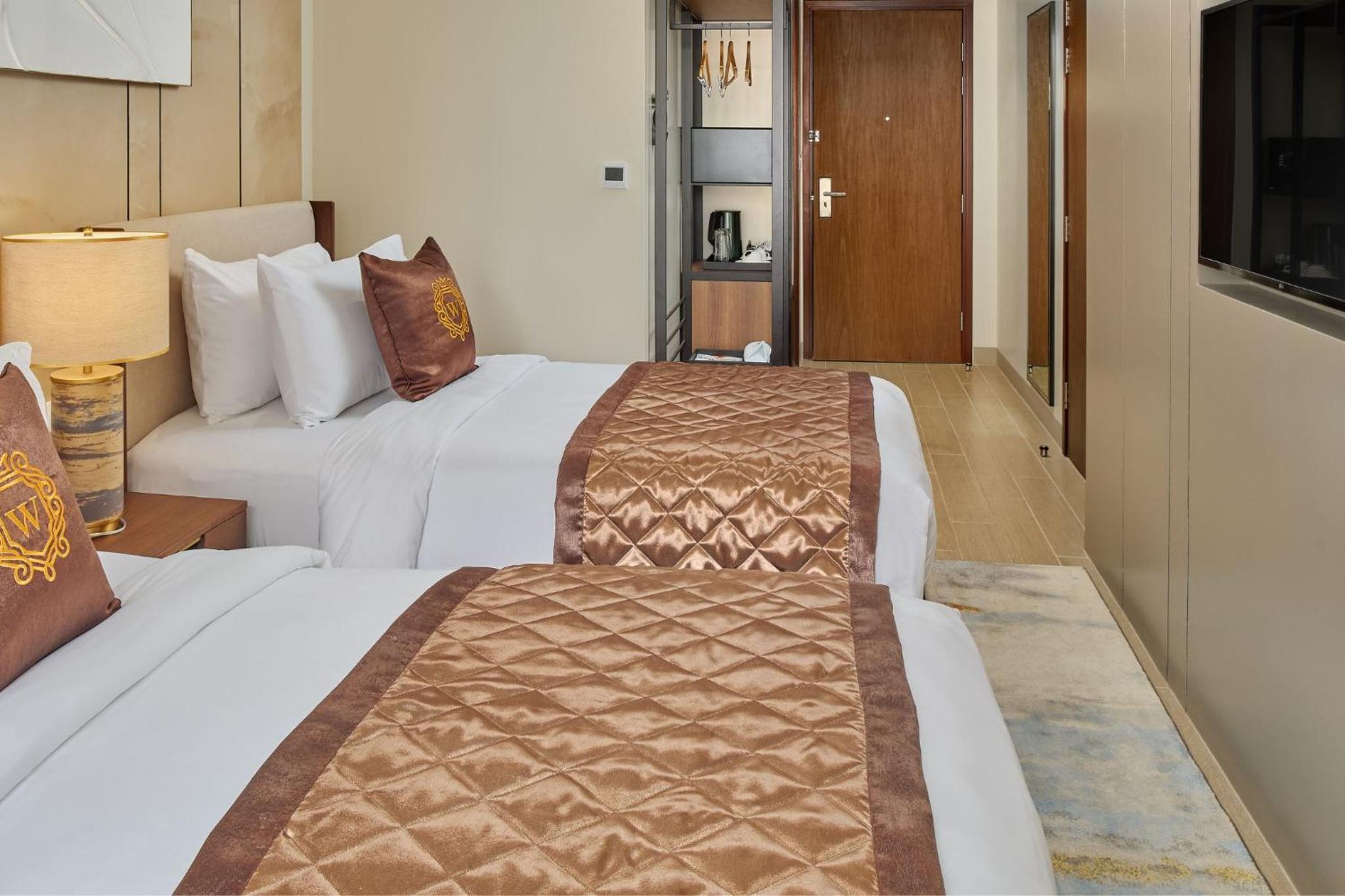 Twin Room With City View