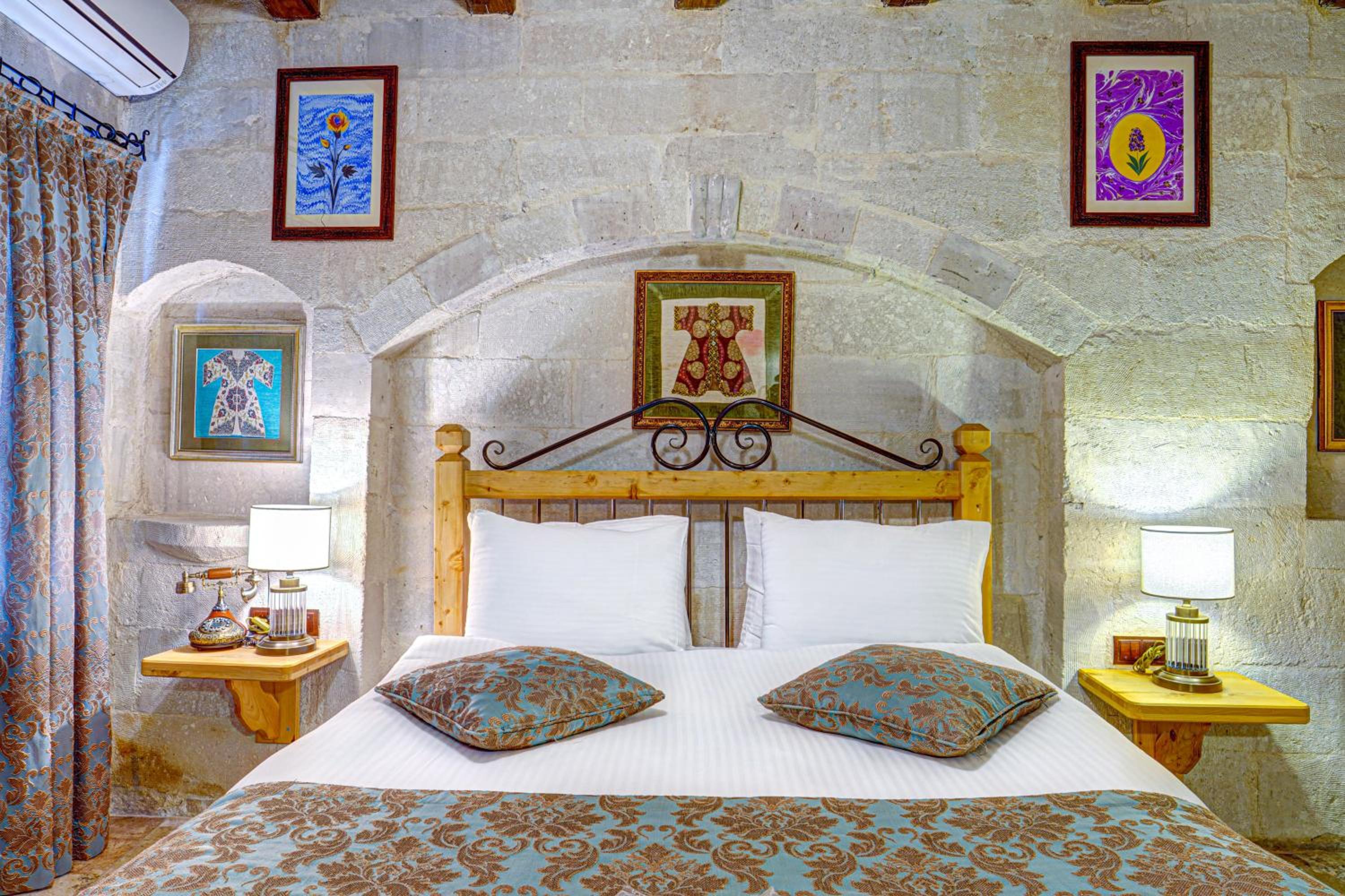 Standard Double Room - Photo 10