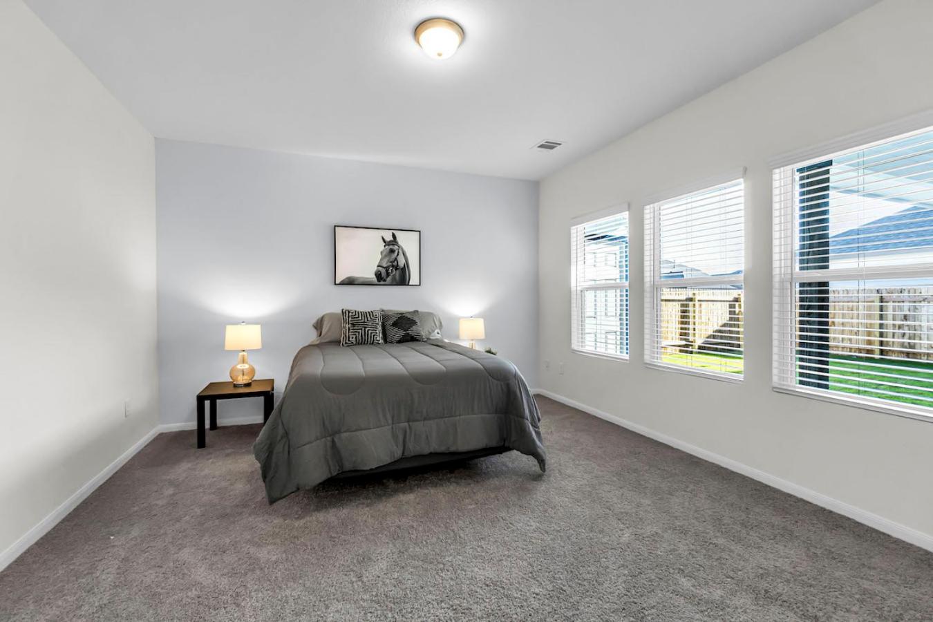 Four-Bedroom House photo 3