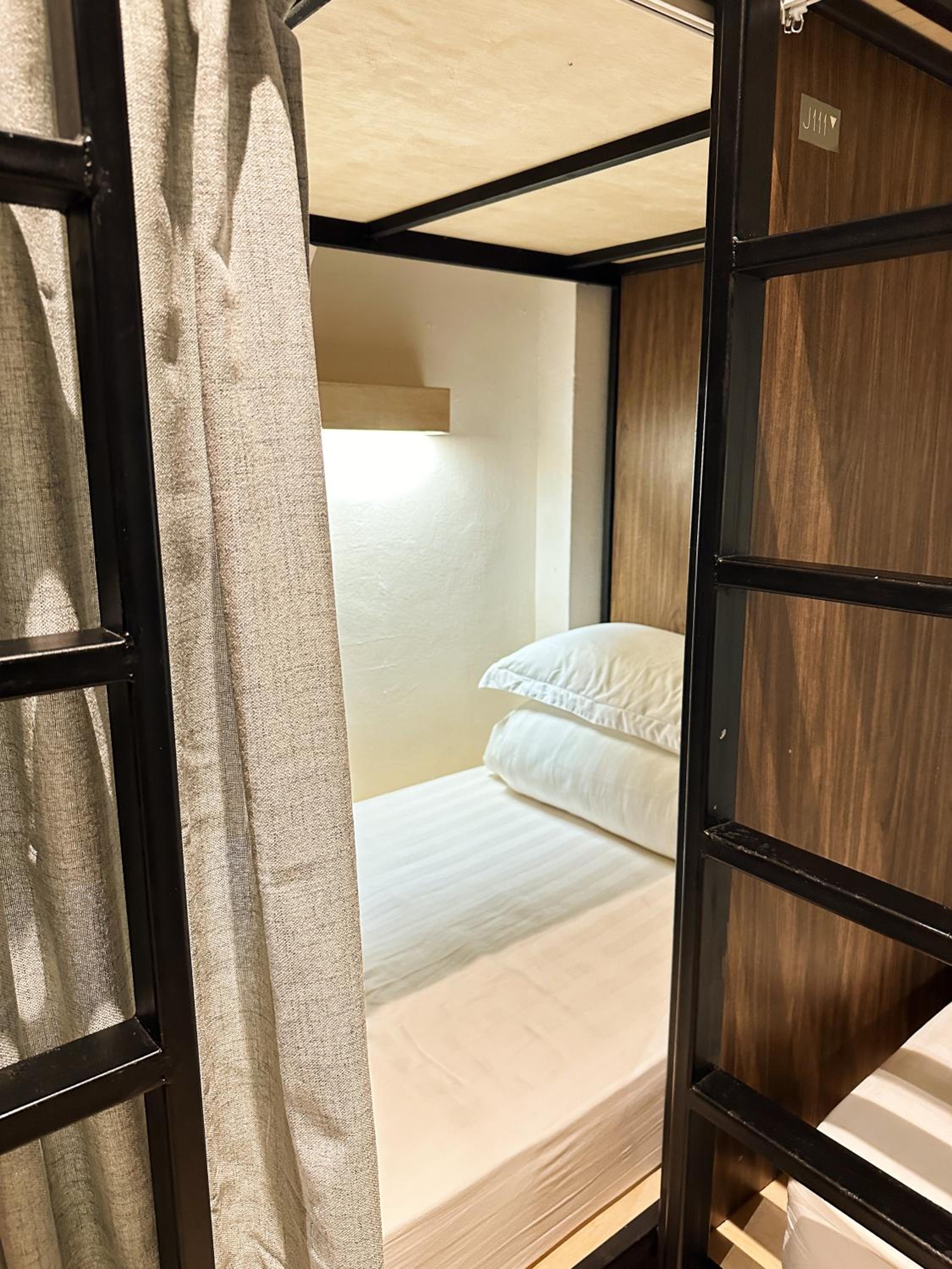 Bunk Bed in Female Dormitory Room   photo 3