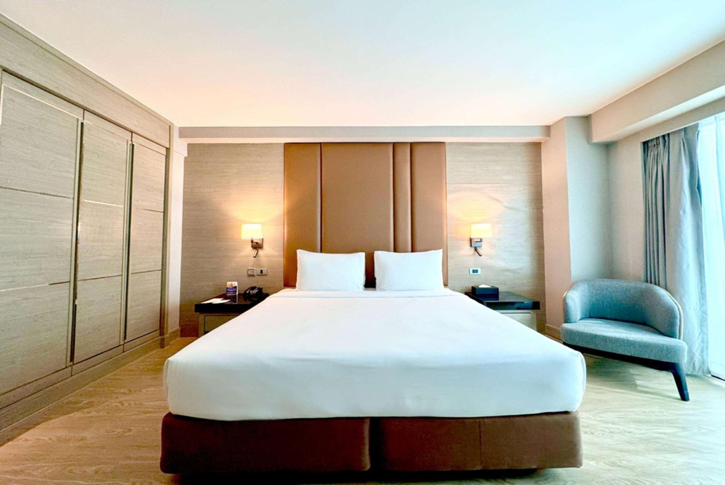 Executive King Room - Non-Smoking photo 3
