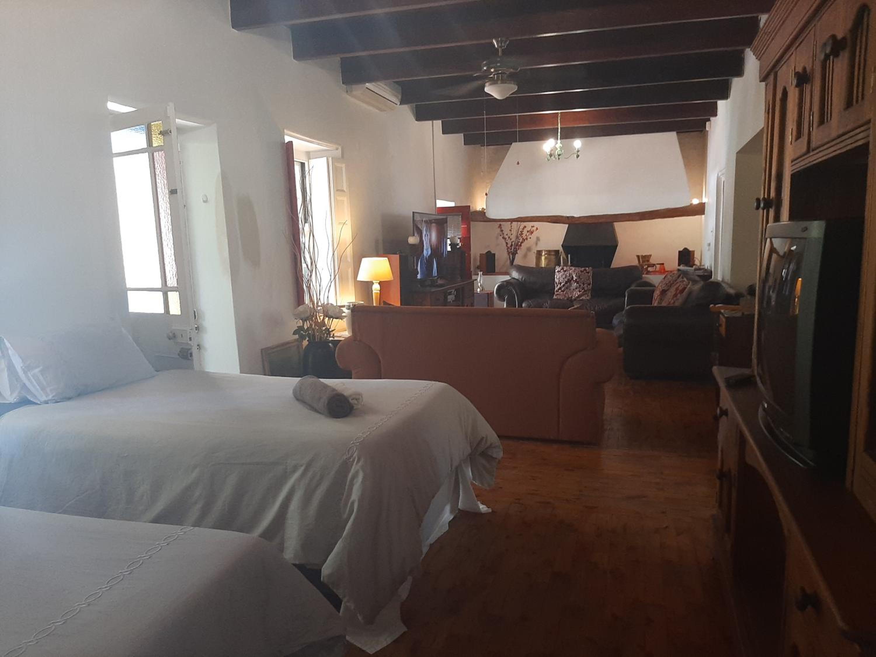 Superior King Suite - Photo 30