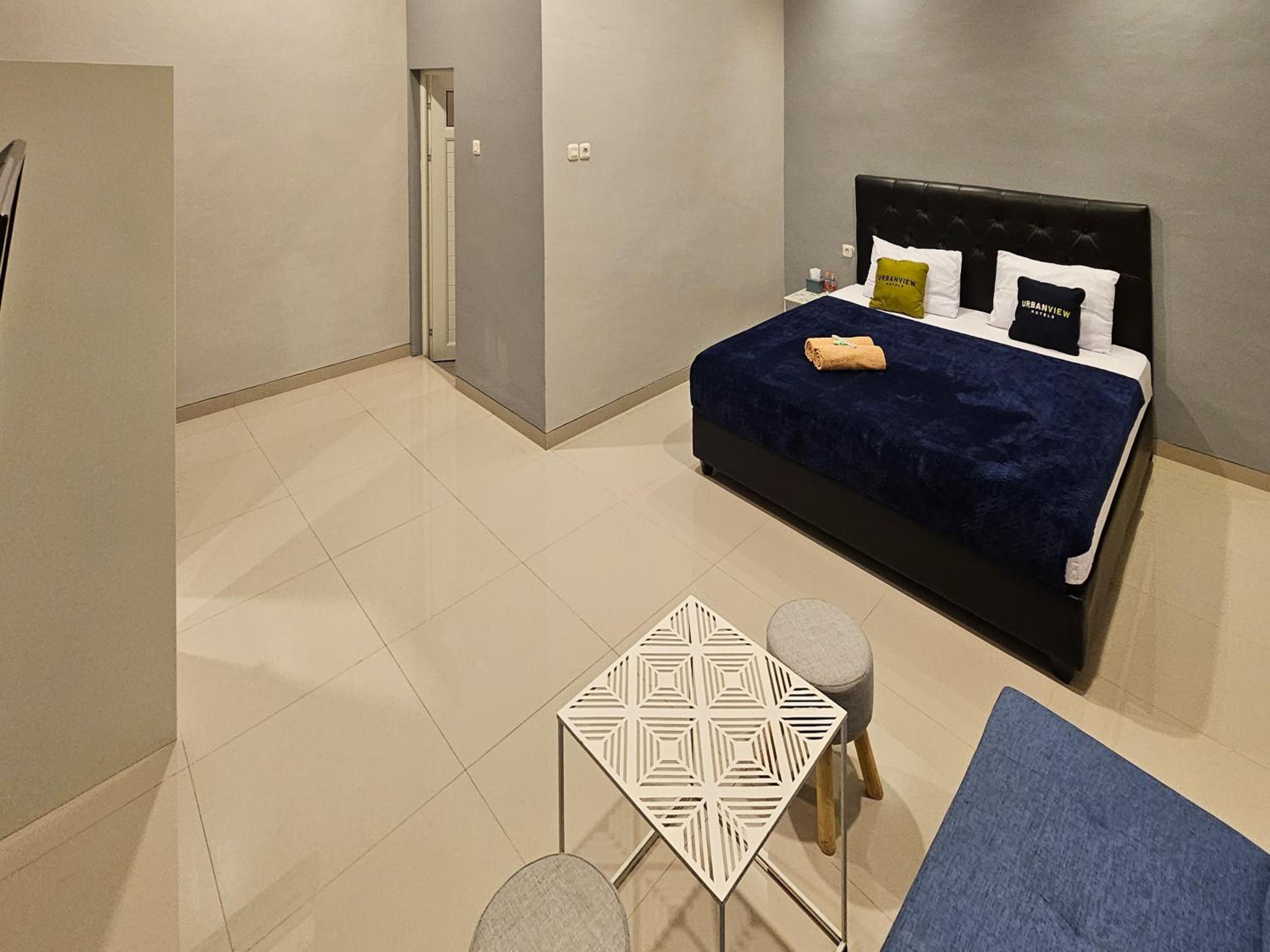 Deluxe Room - Photo 19