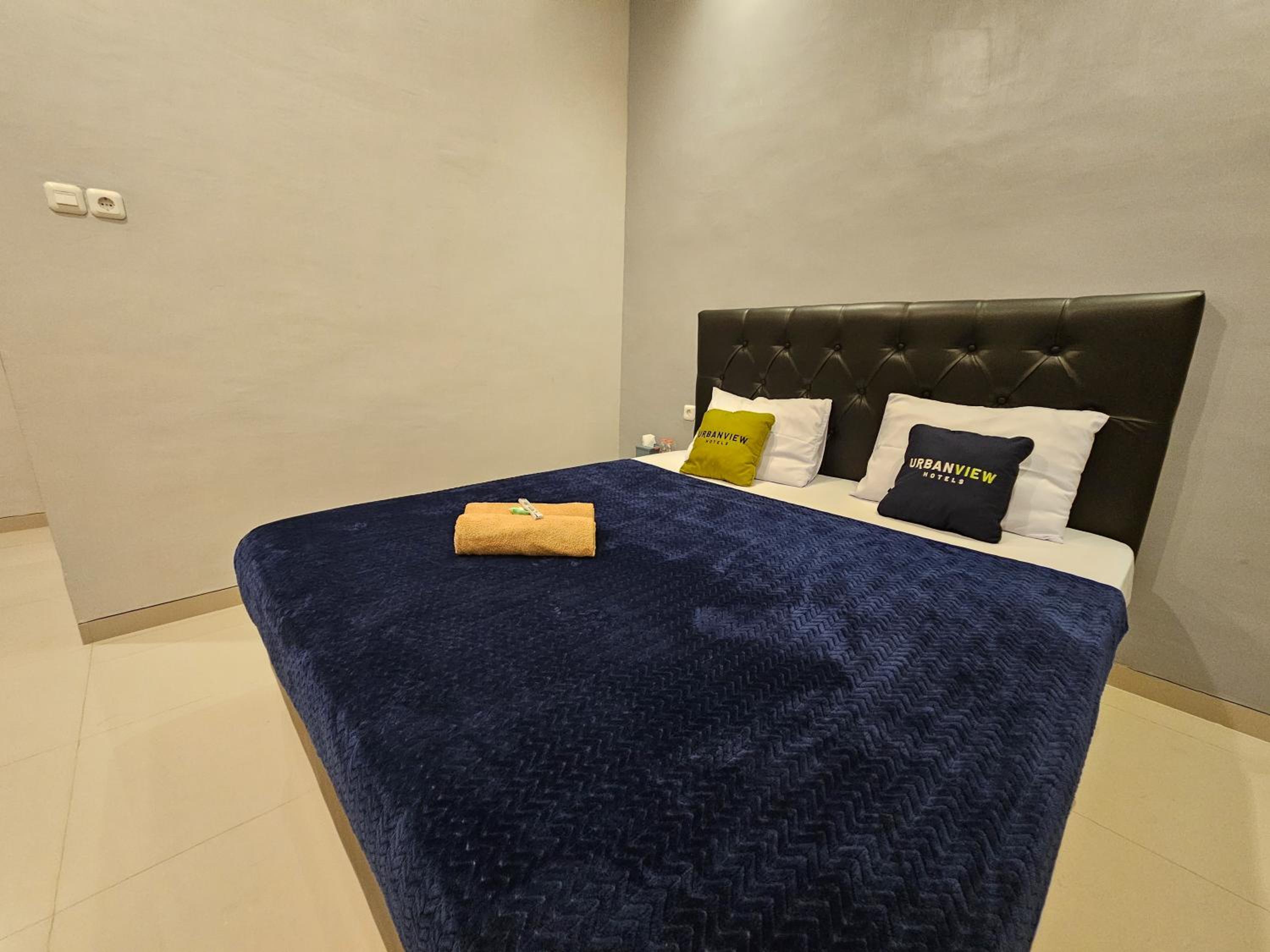 Deluxe Room - Photo 10