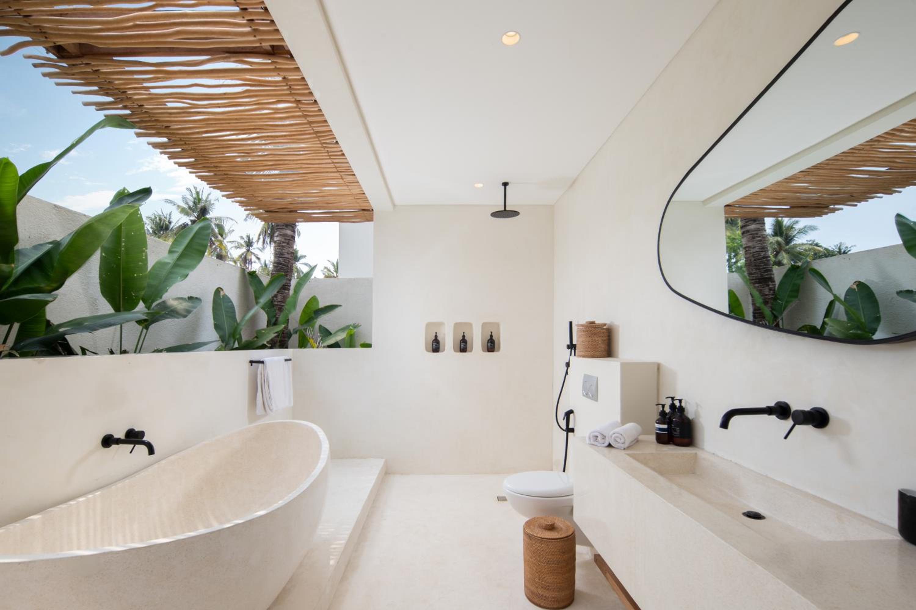 Three-Bedroom Villa photo 3