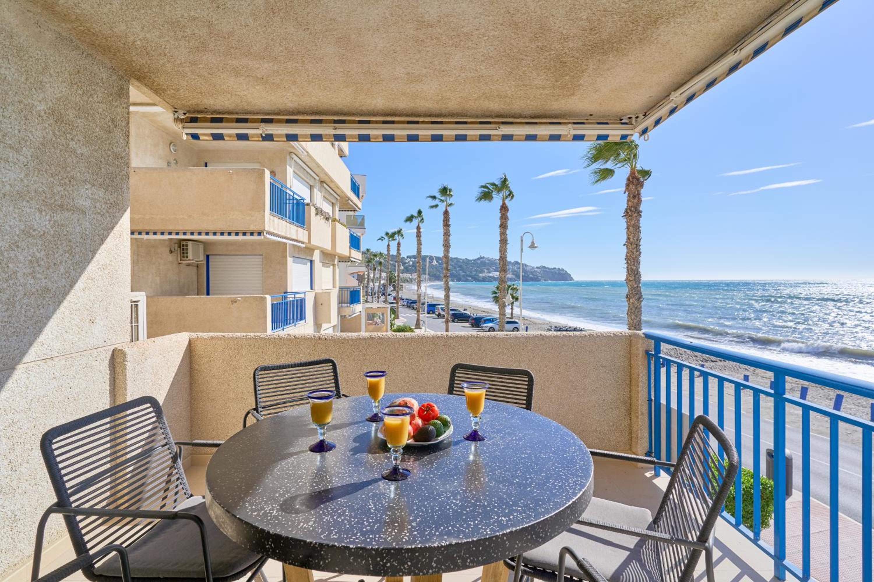 Three-Bedroom Apartment with Water View photo 3