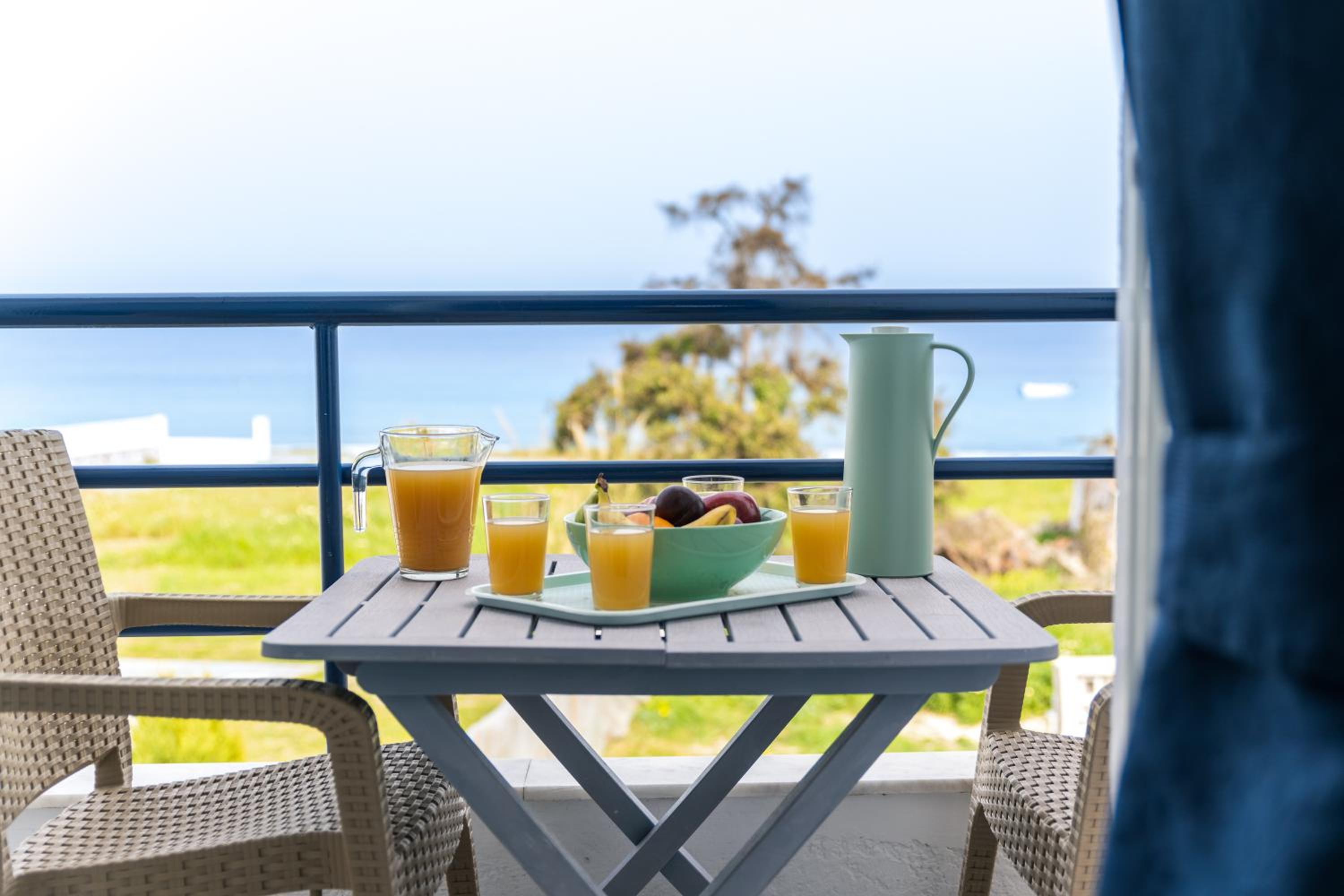 Two-Bedroom Deluxe Apartment with Balcony photo 2