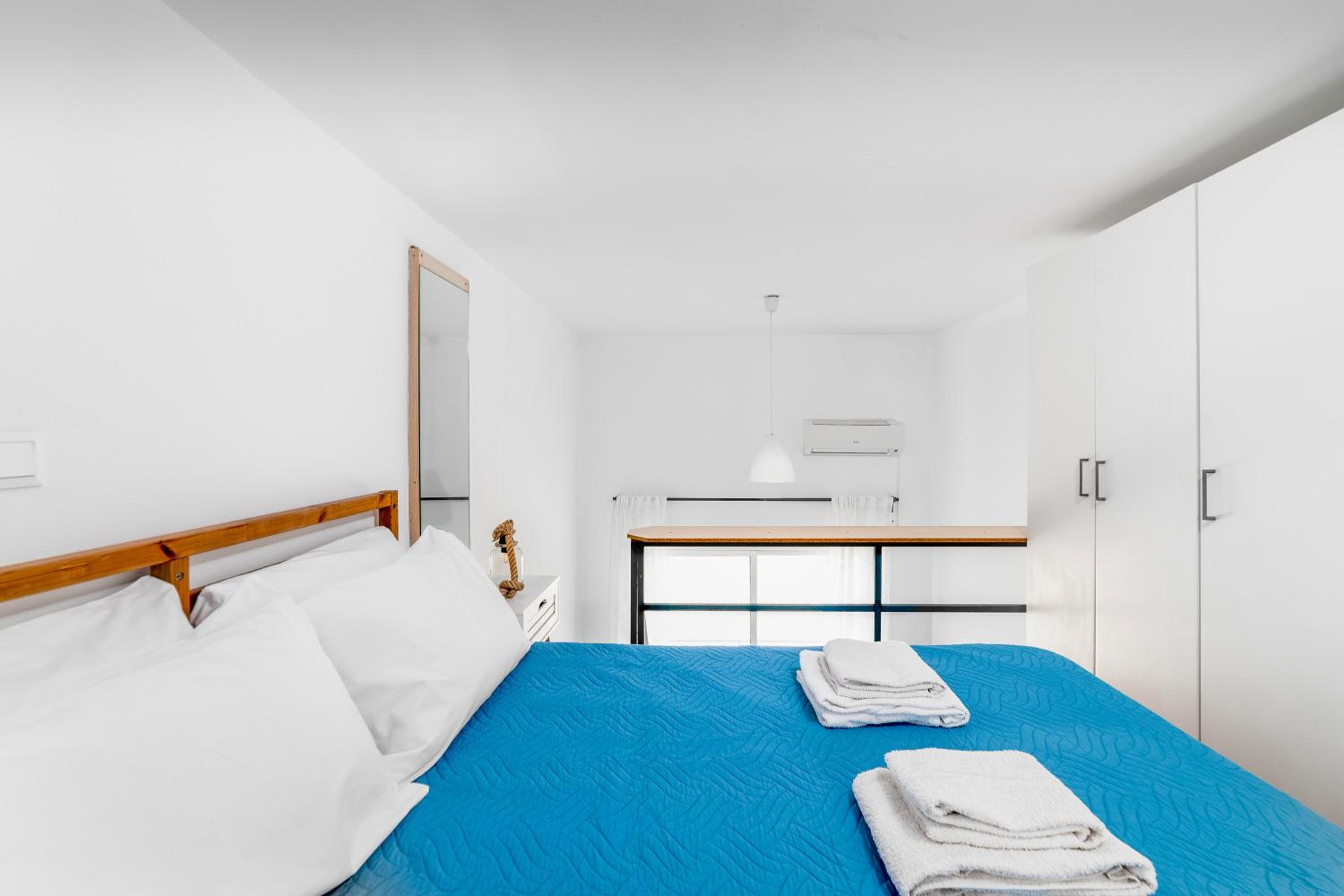 Studio with Sofa Bed photo 3