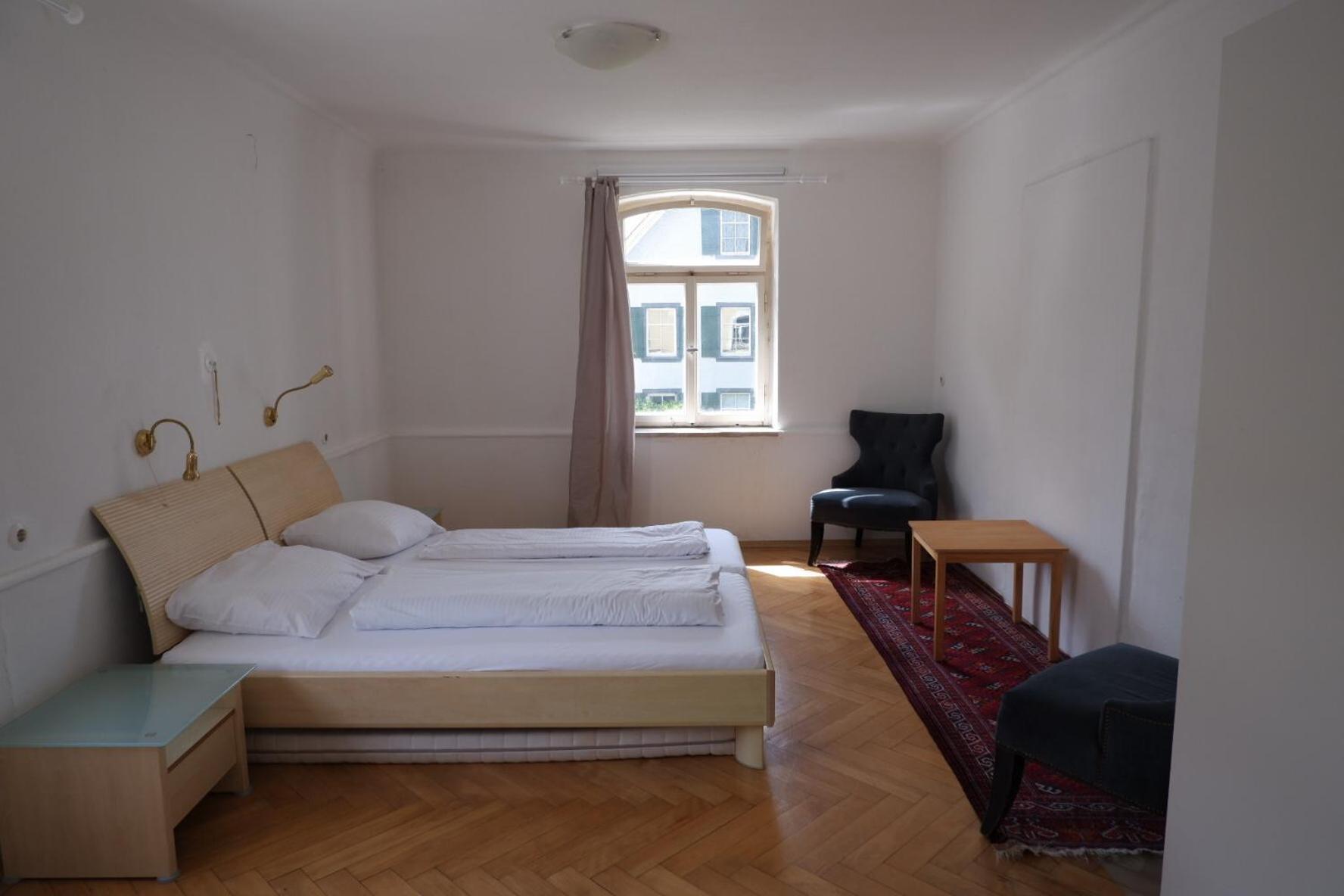 Apartment photo 3