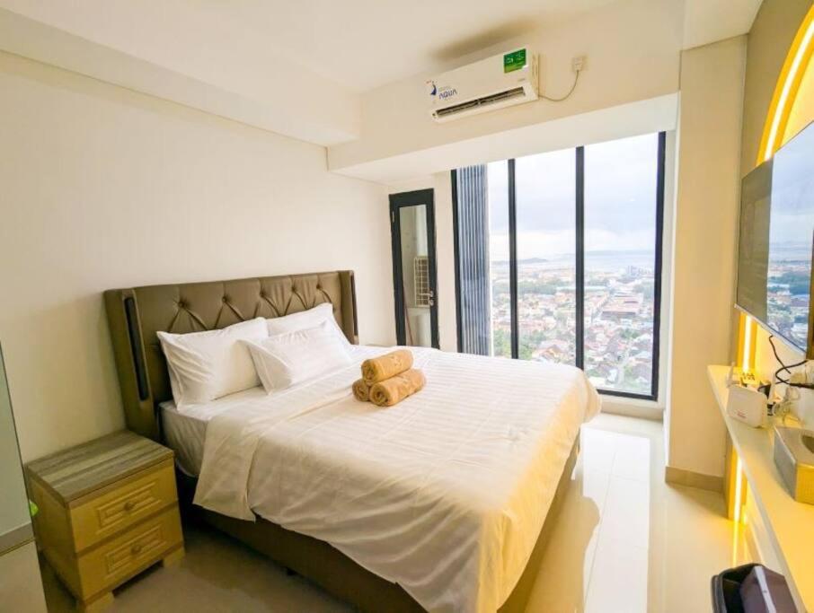 Studio Apartment with Queen Bed photo 3