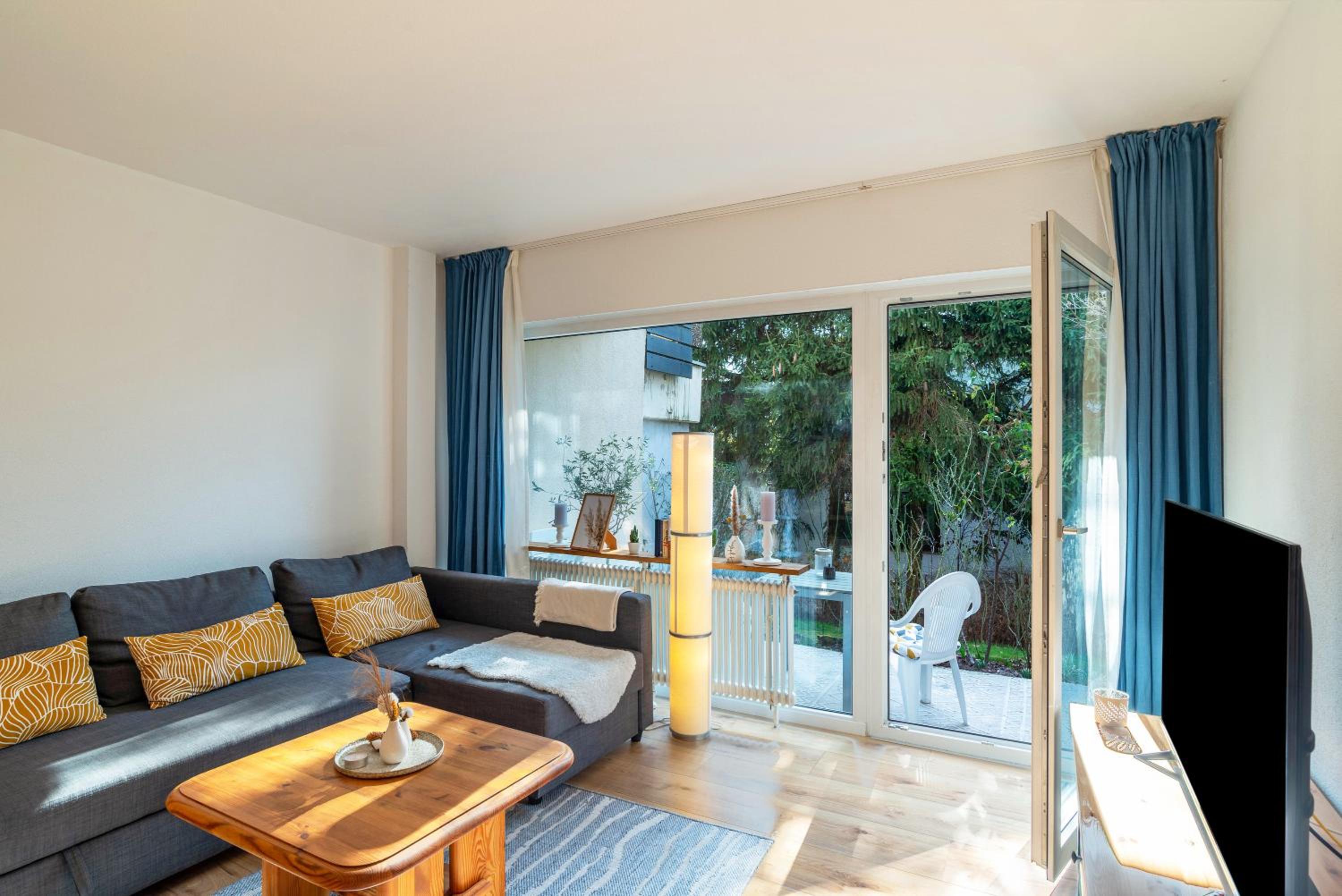 Superior One-Bedroom Apartment