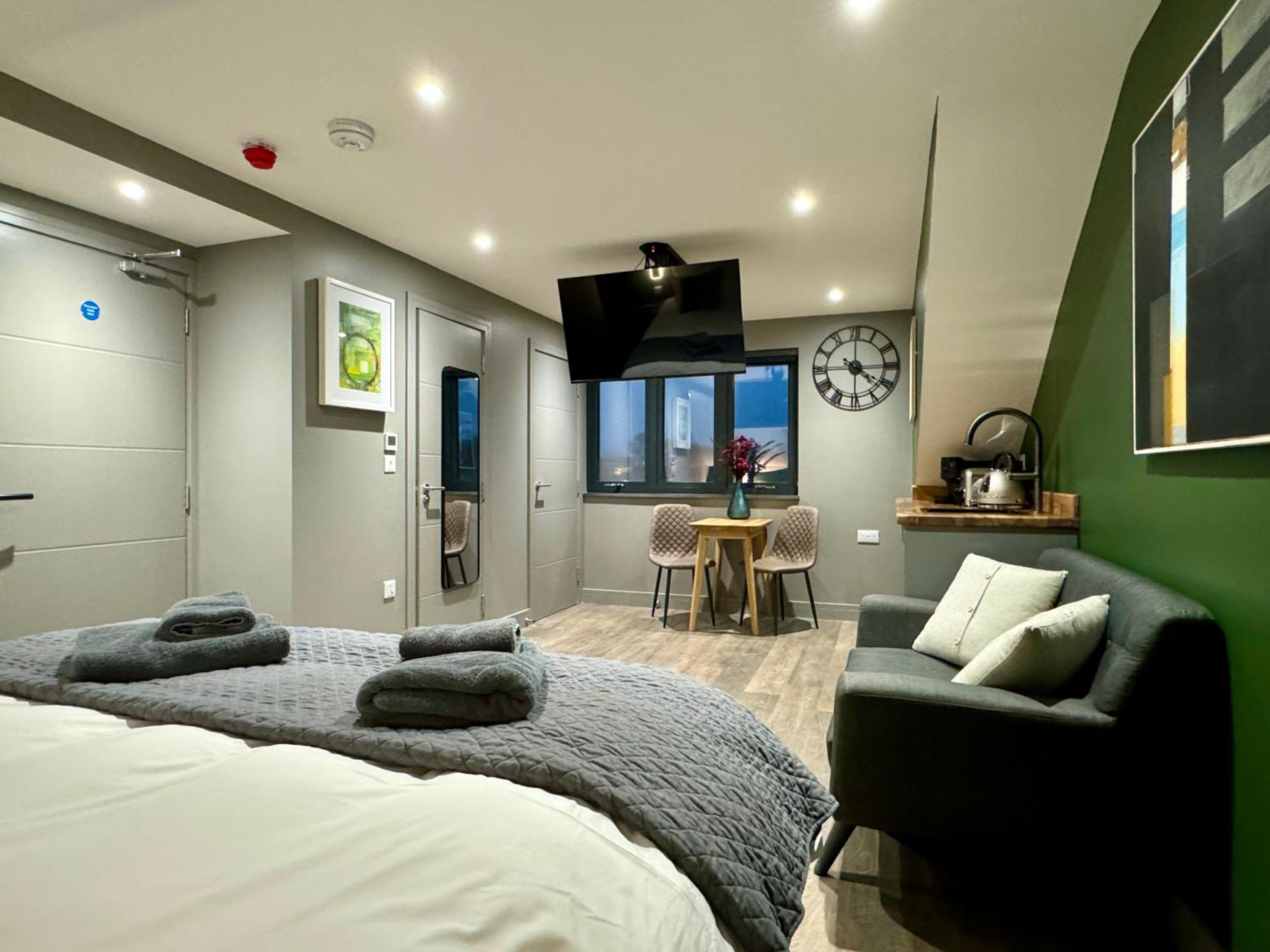 Superior King Room