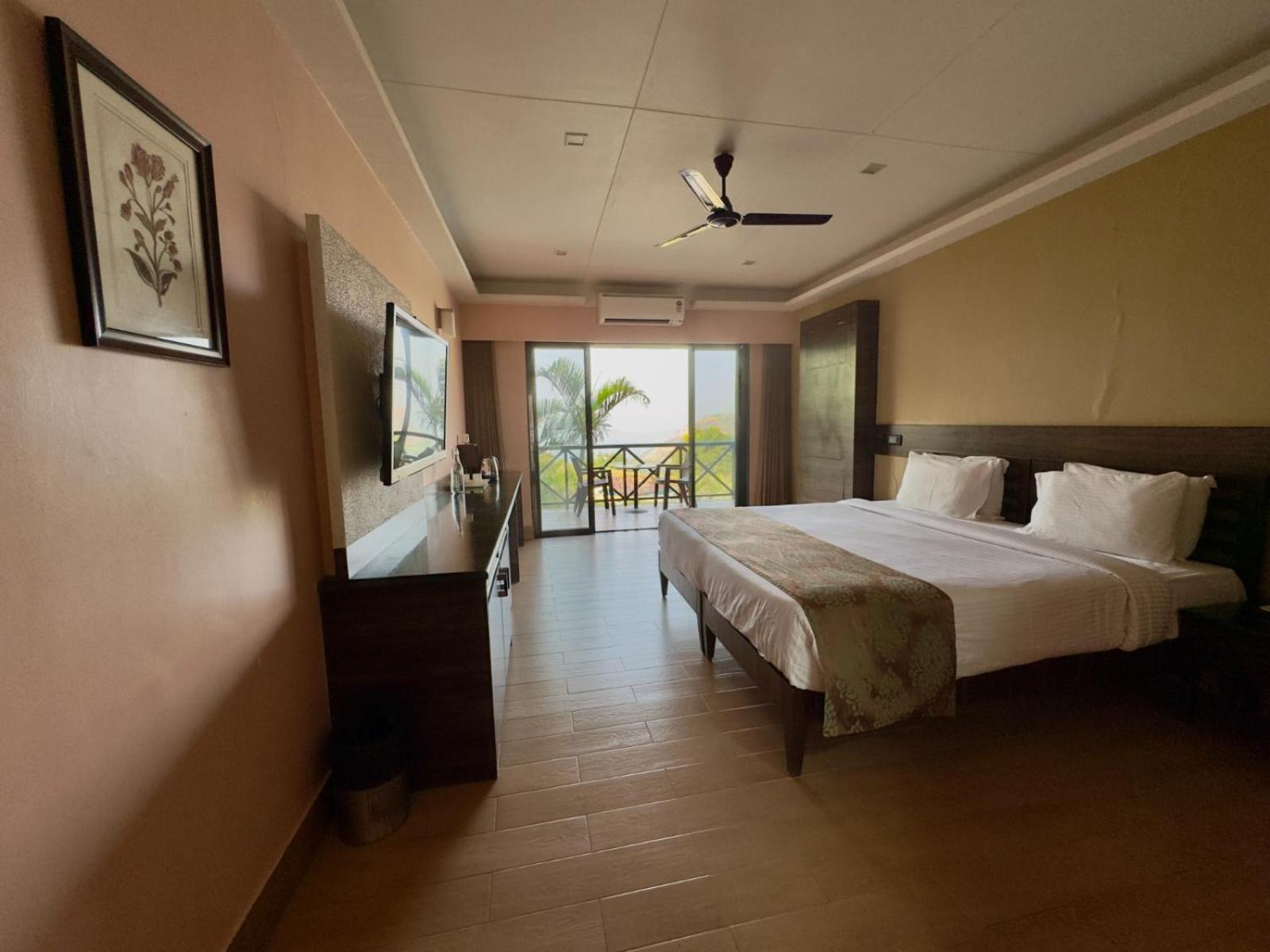 Cottage Room with Mountain View photo 2
