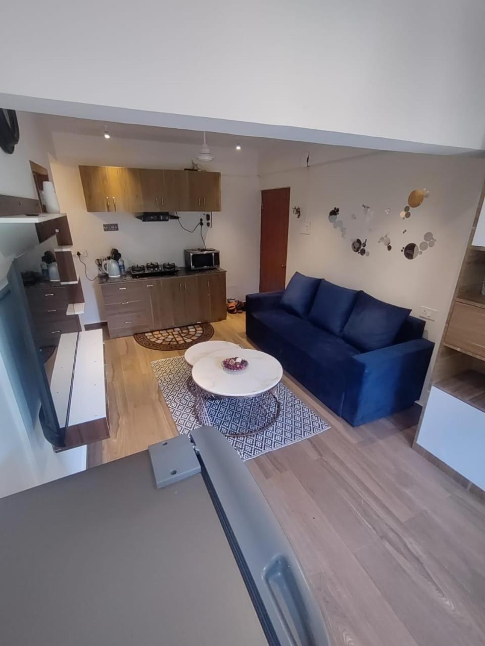 One-Bedroom Apartment photo 2