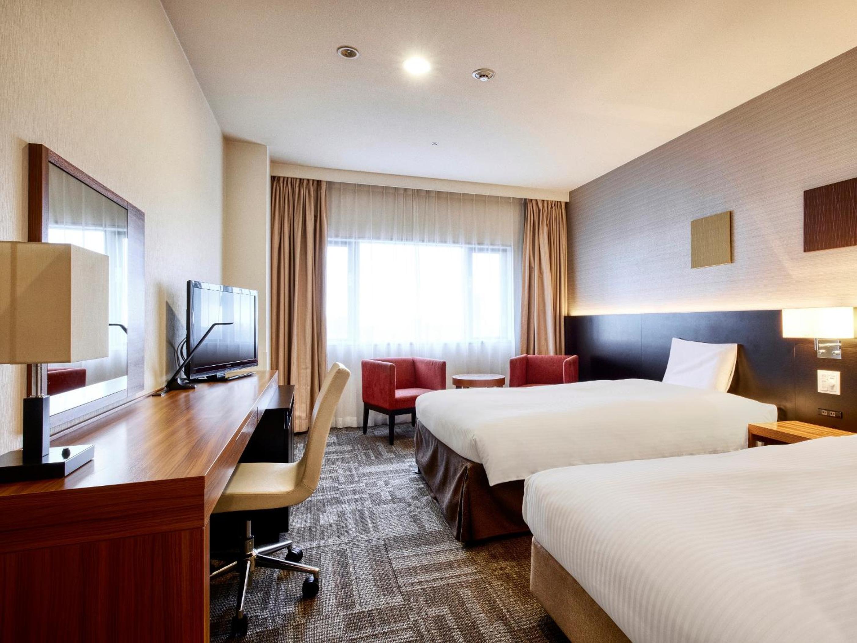 Deluxe Twin Room - Non-Smoking photo 1