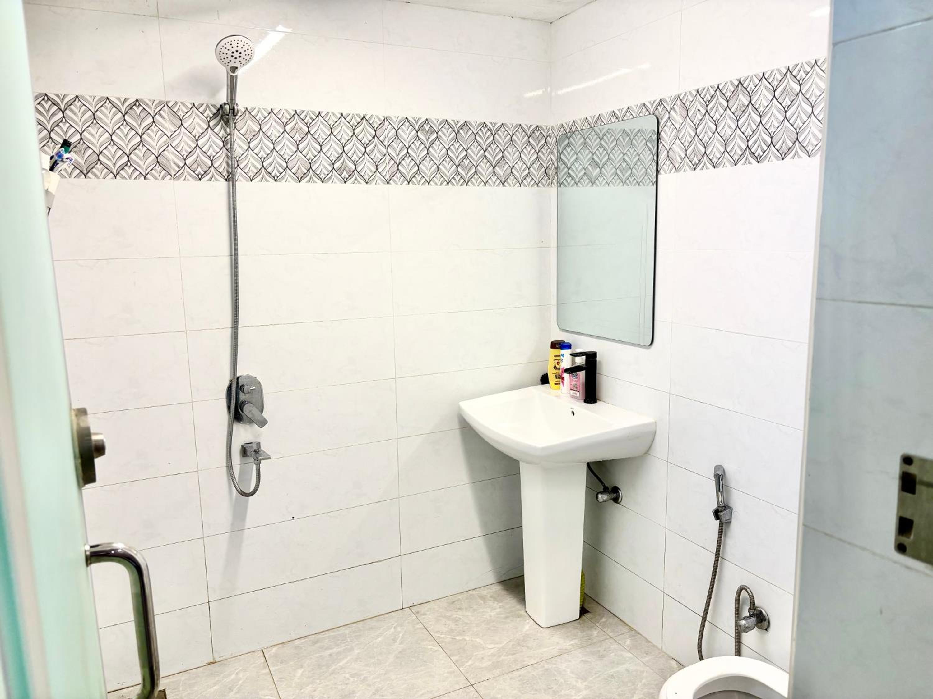 Deluxe Double Room with Shower photo 3