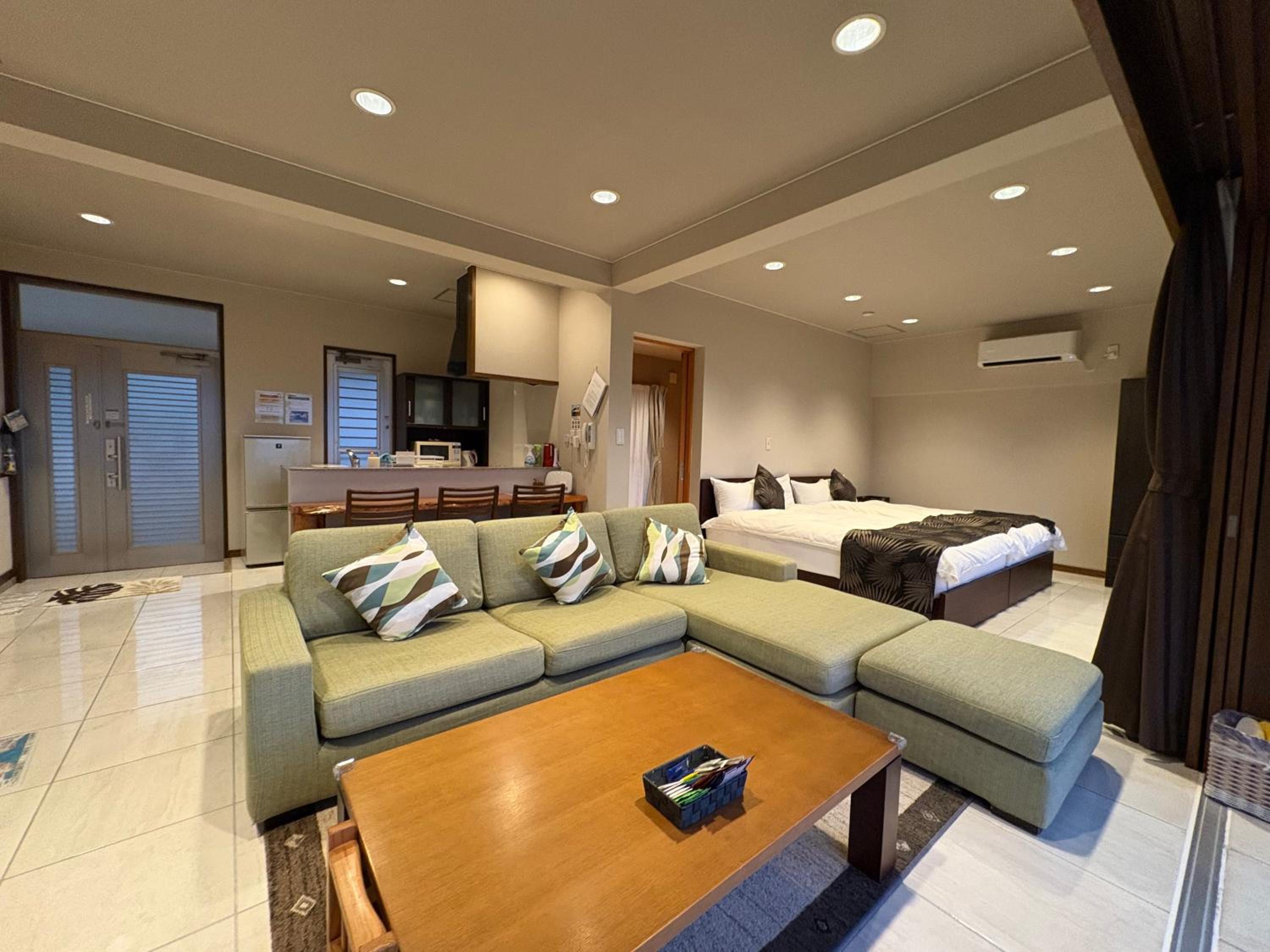 Family Room with Sea View photo 3