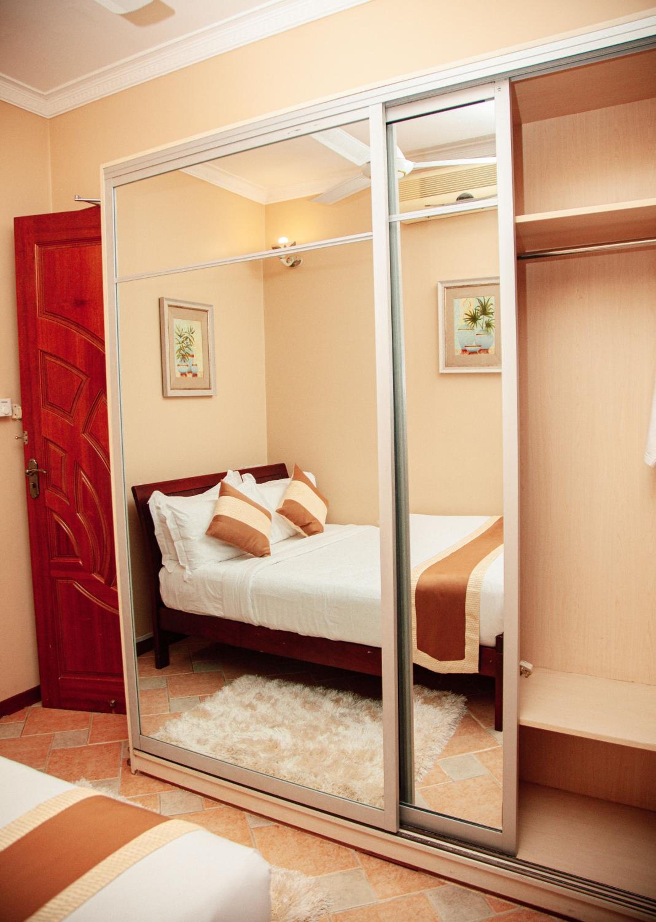 Two-Bedroom Standard Apartment thumbnail 6