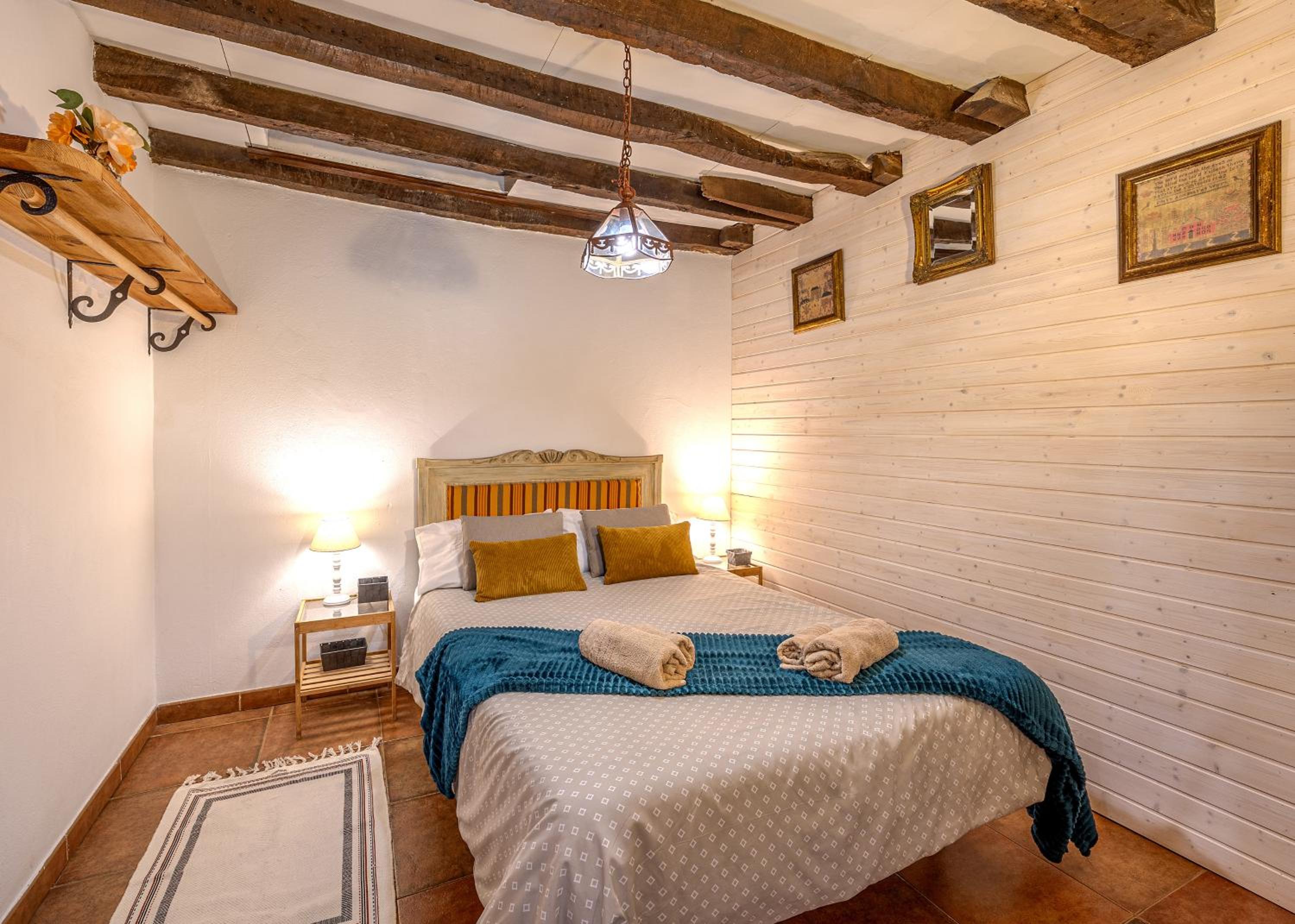 Two-Bedroom House with Balcony photo 2