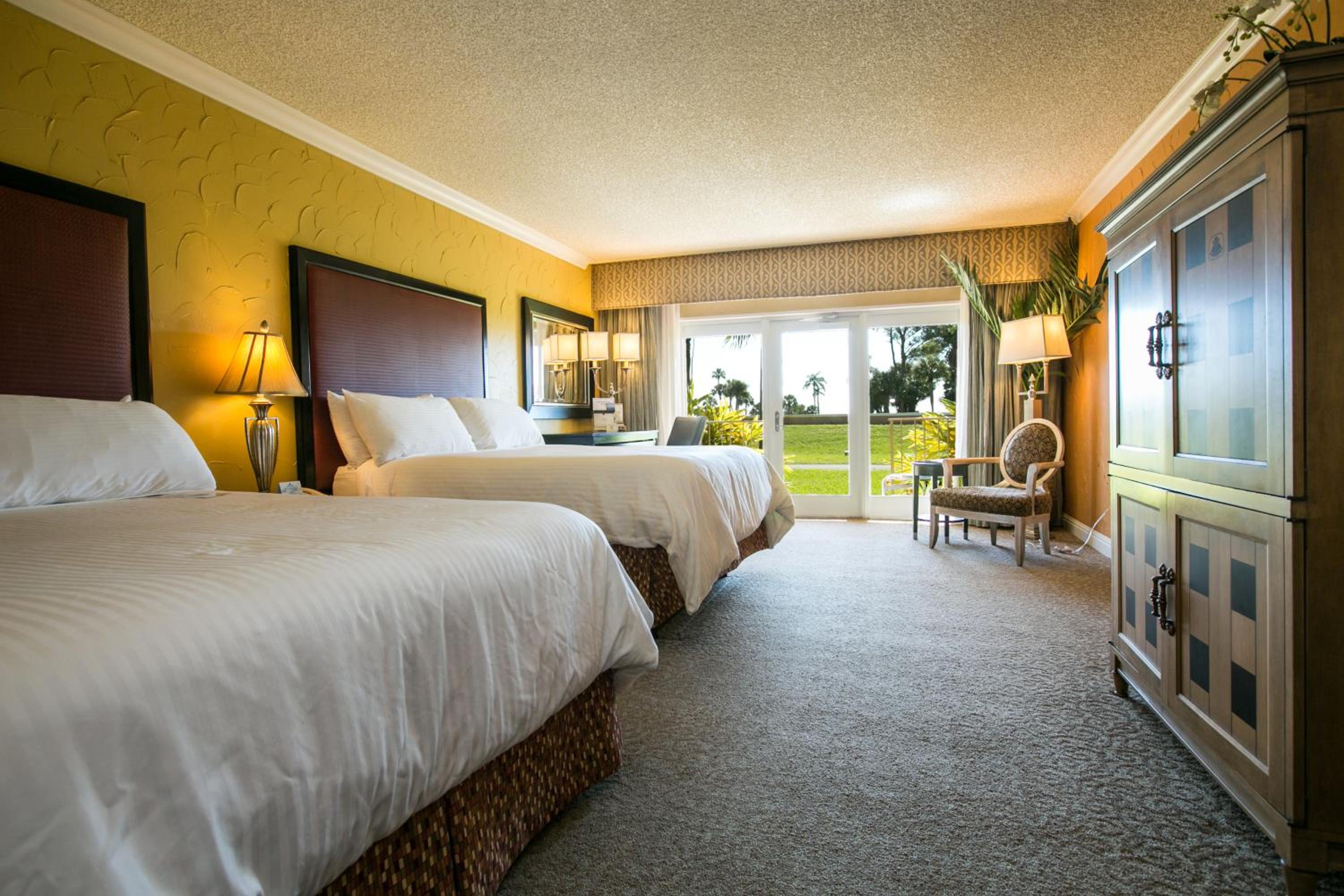 Deluxe Queen Room with Two Queen Beds - Non-Smoking - Photo 1