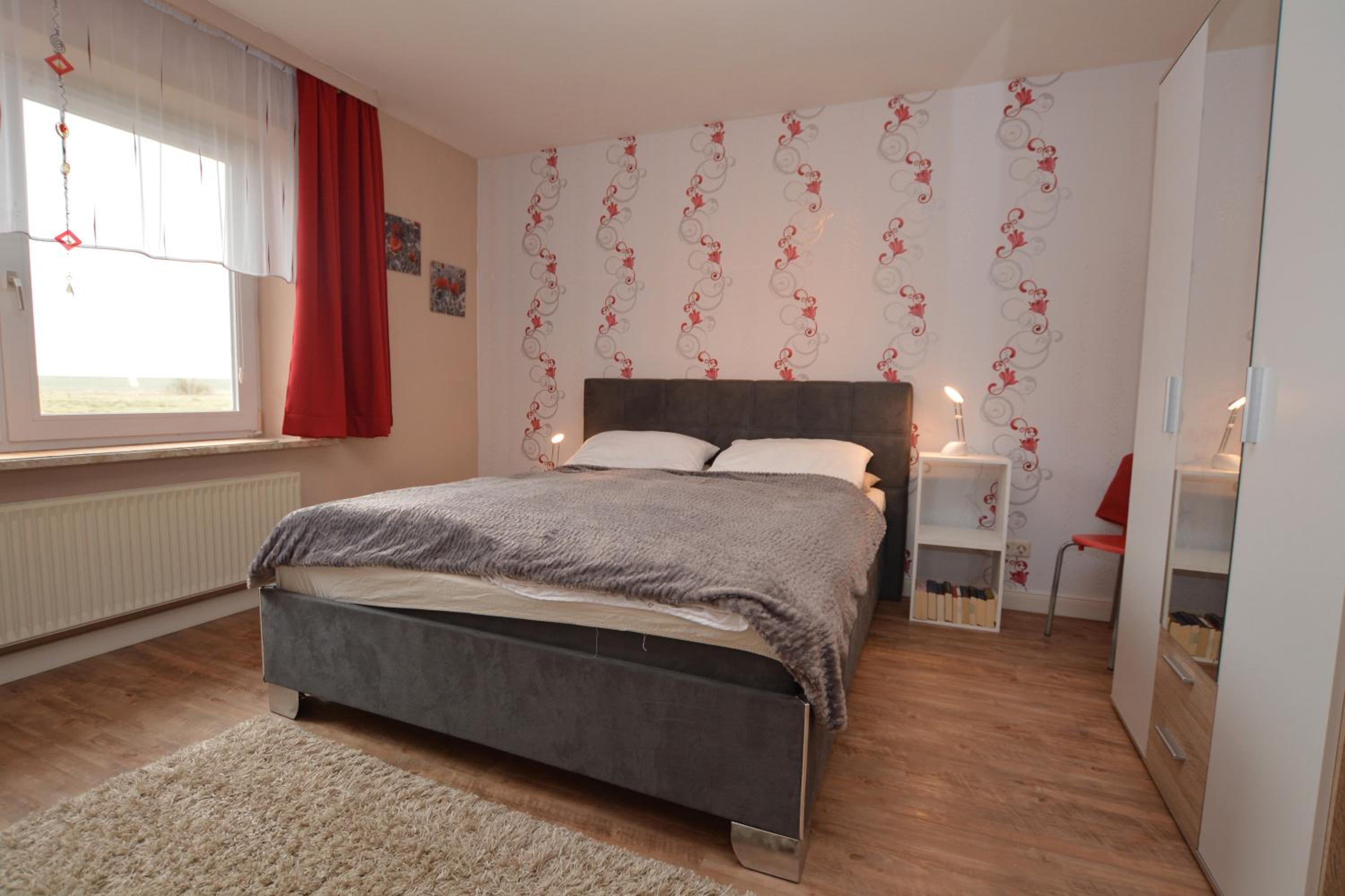 Two-Bedroom Deluxe Apartment with Balcony