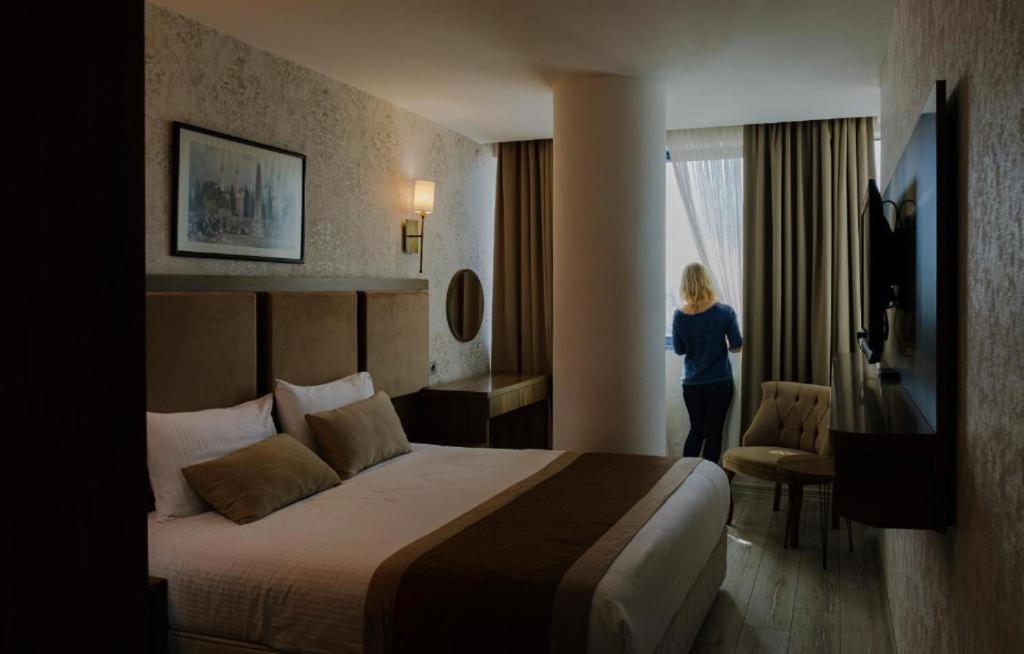 Deluxe Double Or Twin Room With Sea View photo 2