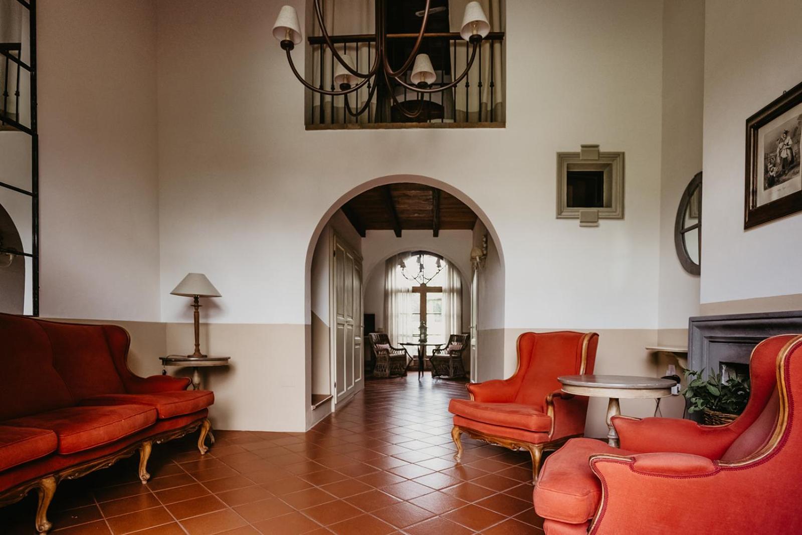 Studio - Split Level (2 Adults)