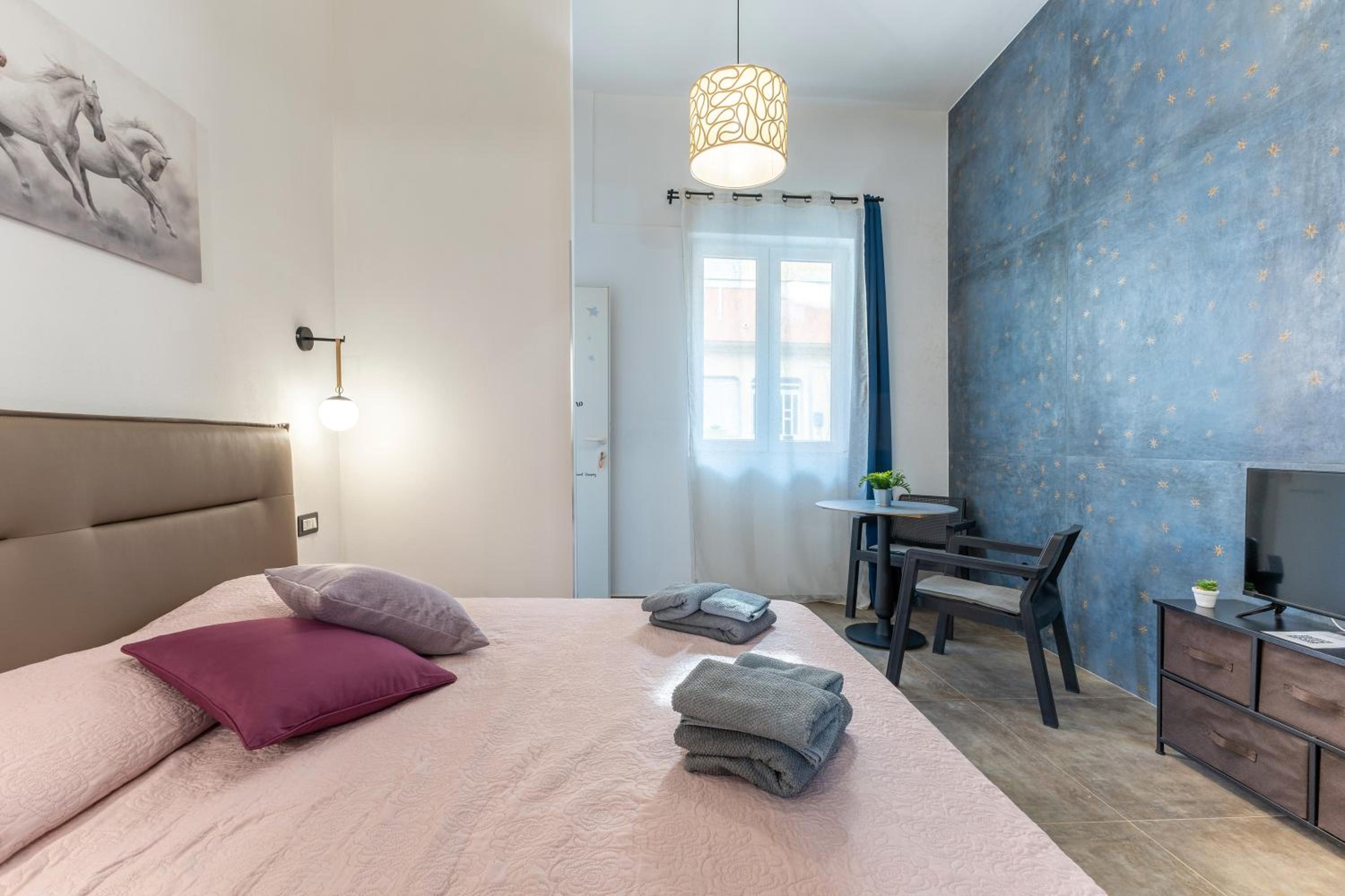 Superior One-Bedroom Apartment with Balcony photo 1
