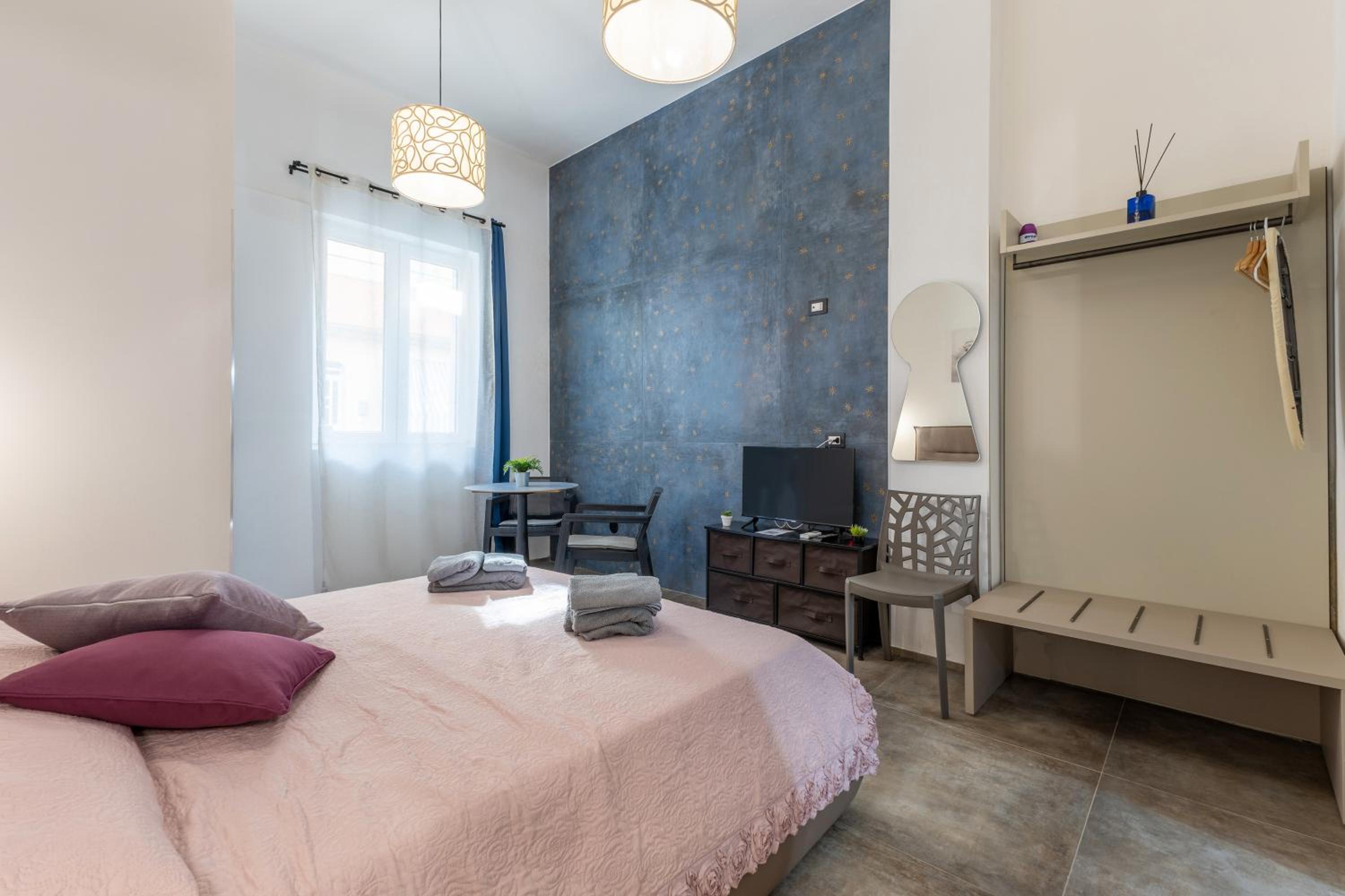 Superior One-Bedroom Apartment with Balcony photo 2