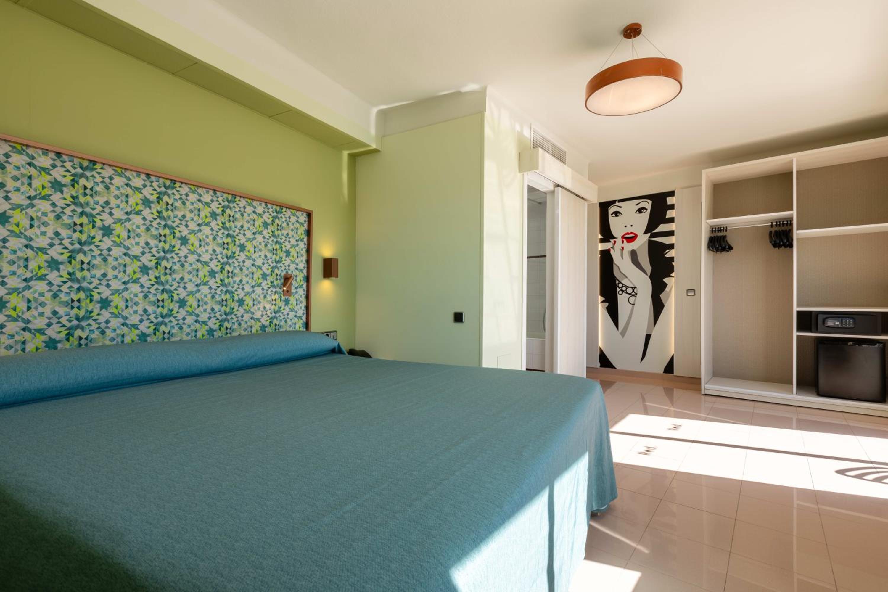 Chambre Lit Queen-Size - Vue sur Mer