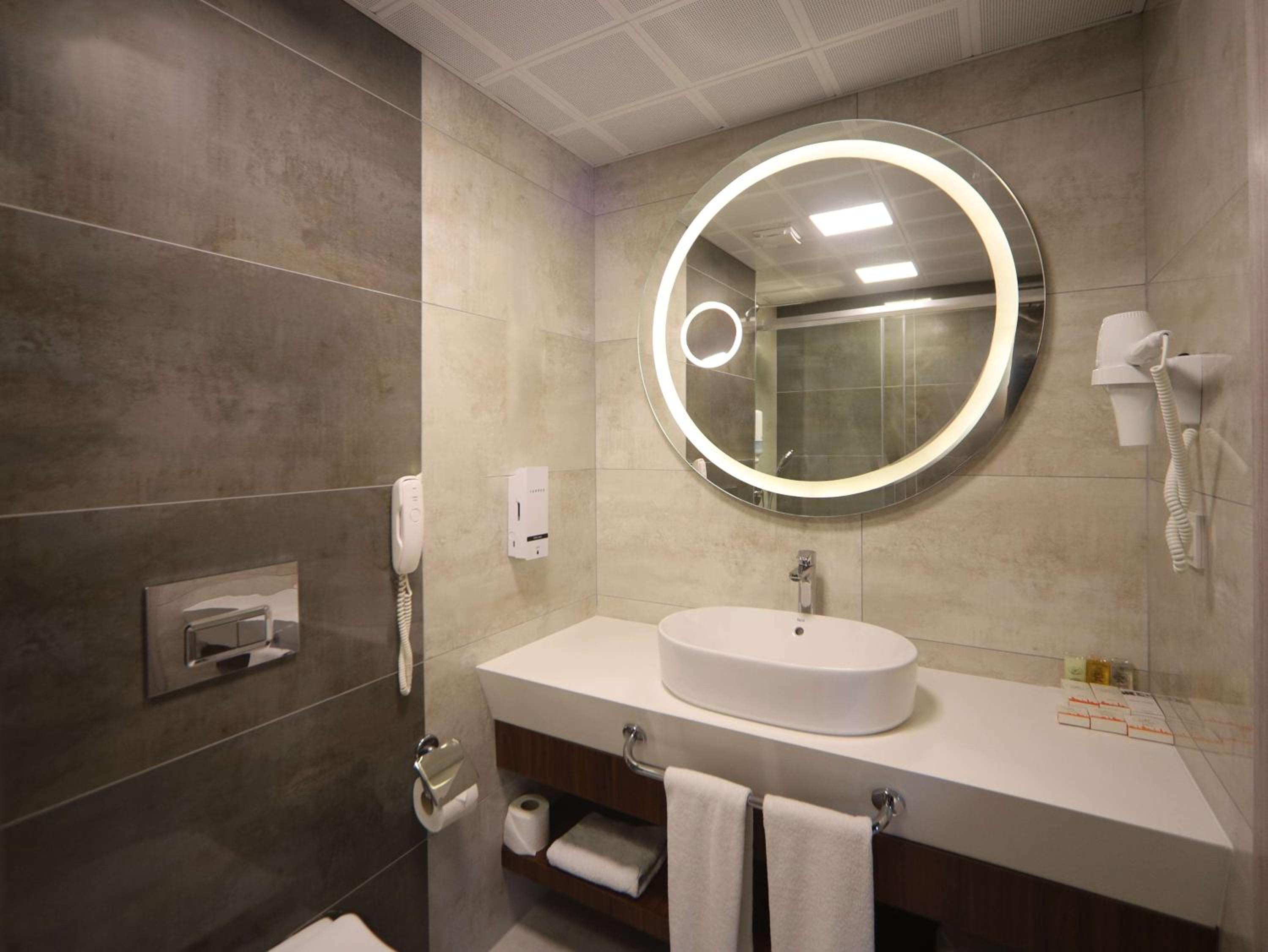 Deluxe Twin Room - Non-Smoking