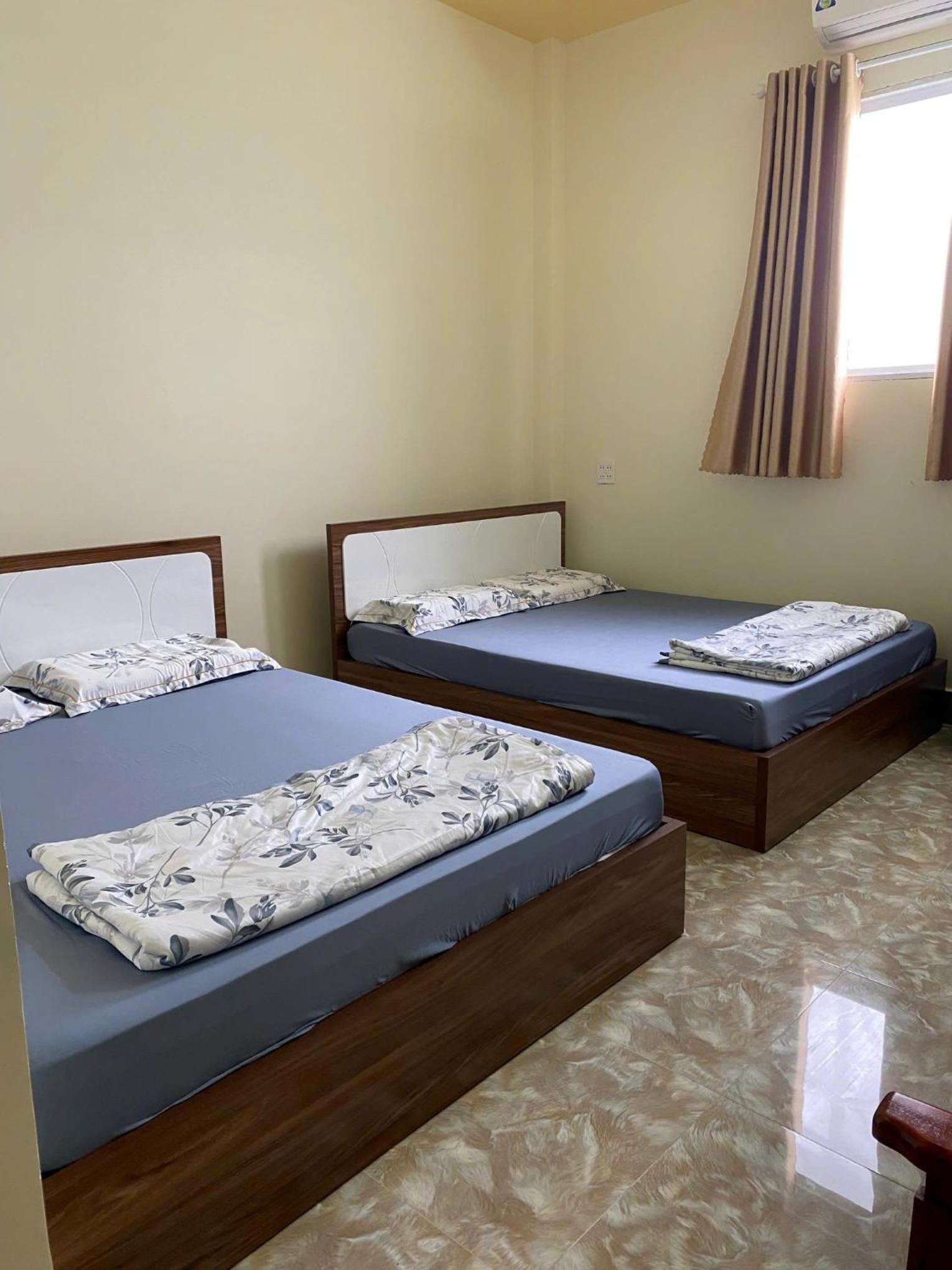 Superior Quadruple Room photo 2