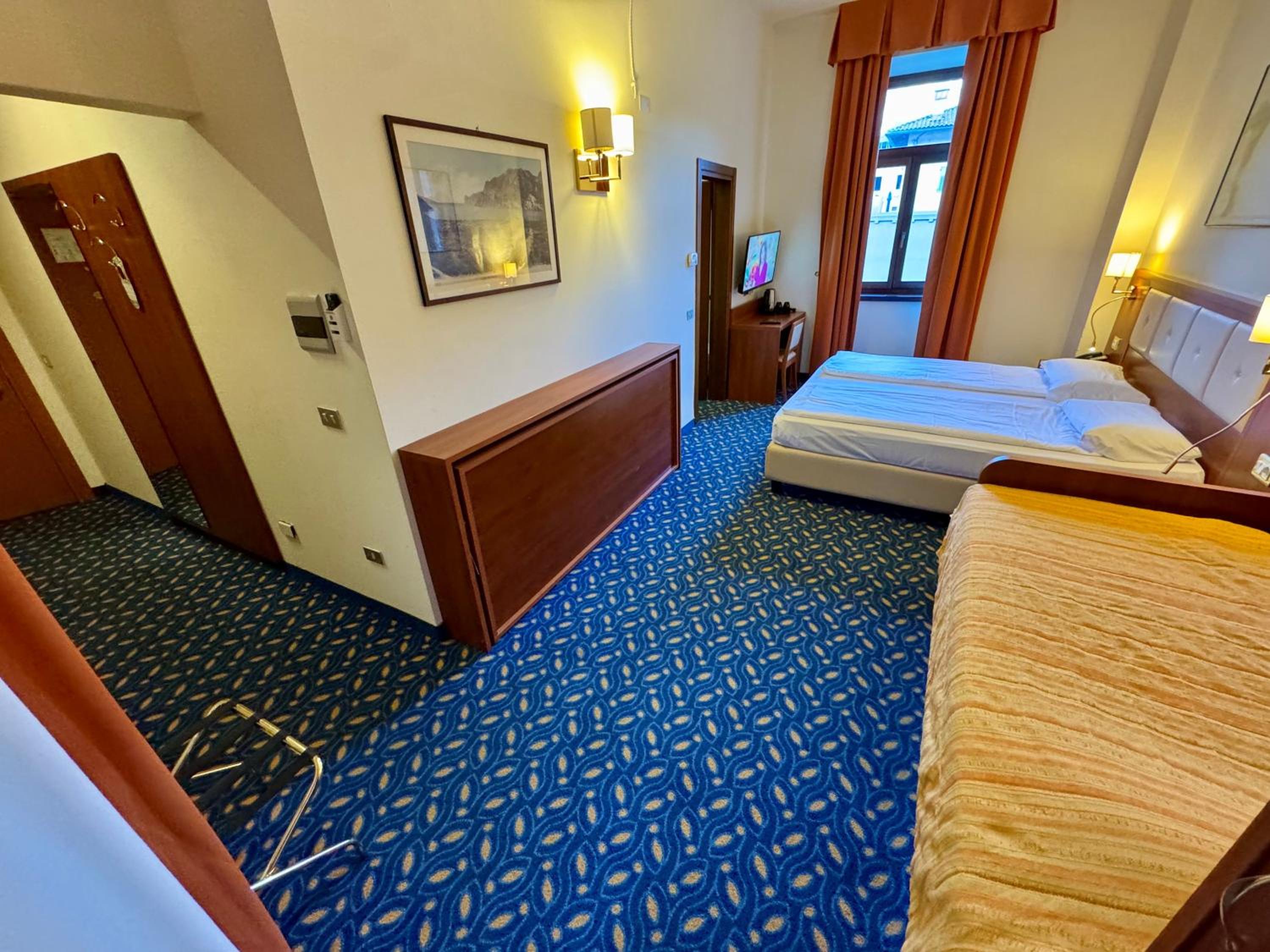 Triple Room - Photo 2