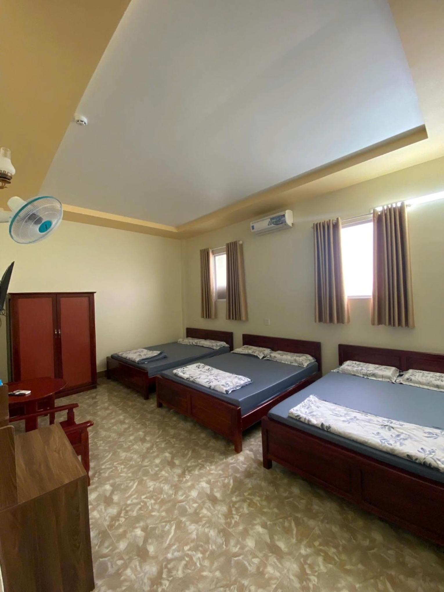 Deluxe Family Room photo 1