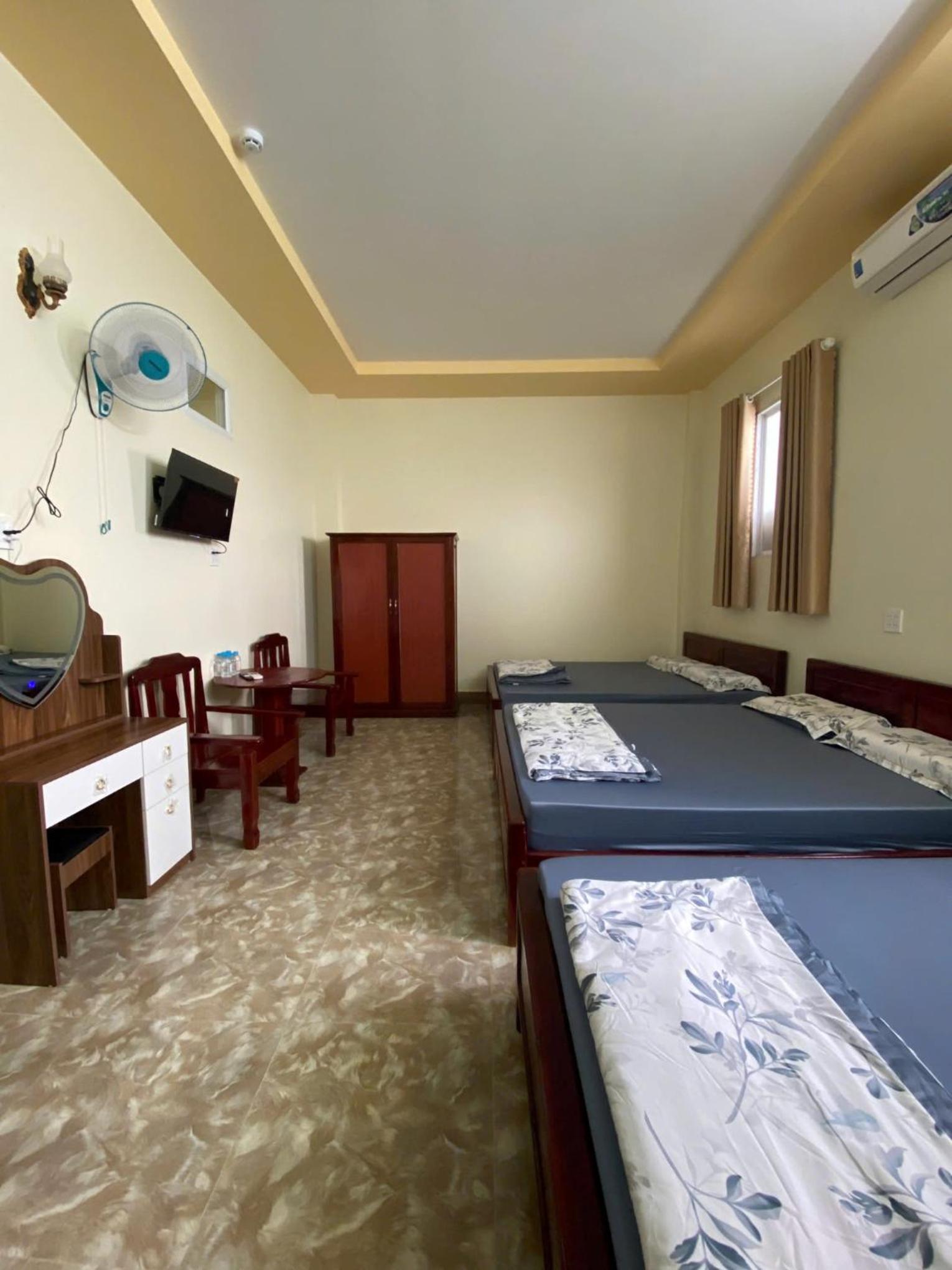 Deluxe Family Room photo 2