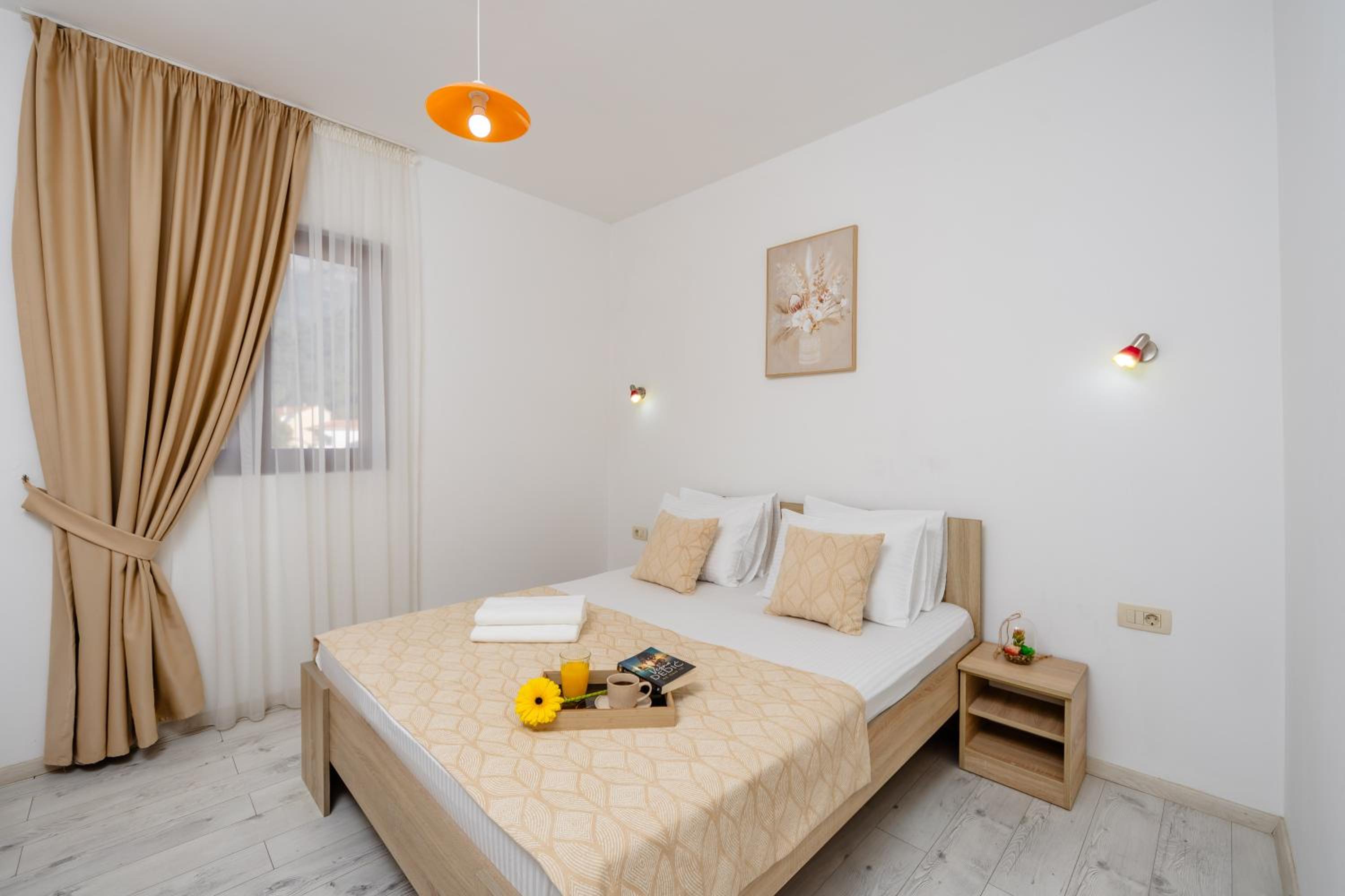  One-Bedroom Apartment with Balcony - Photo 7