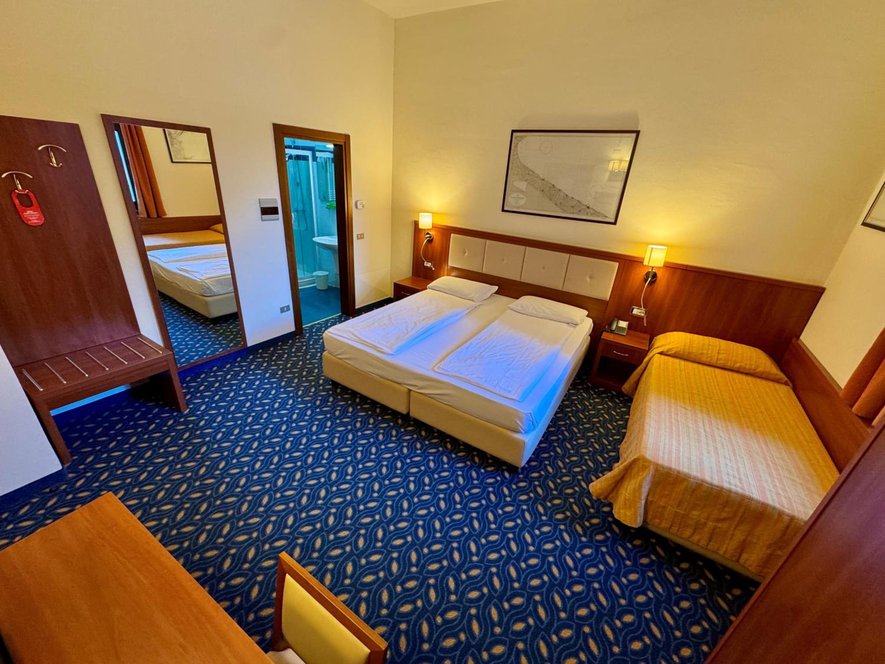 Triple Room - Photo 1