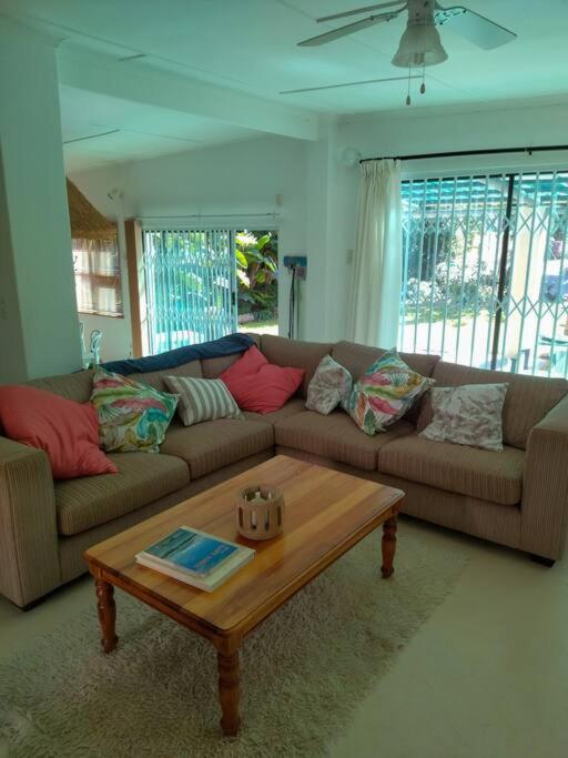 Three-Bedroom Vacation Home  photo 1