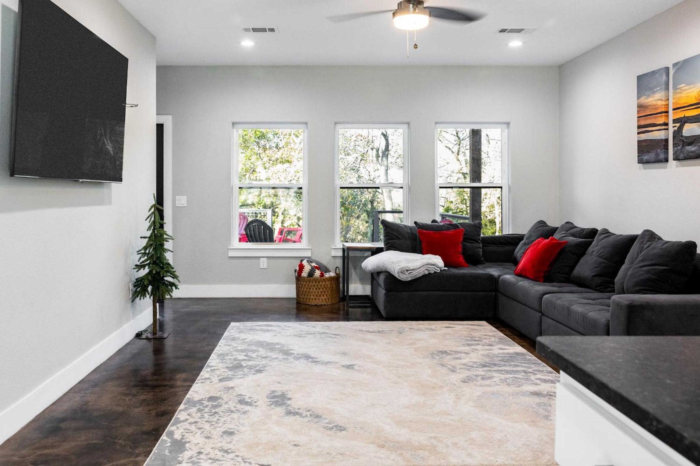 Three-Bedroom House photo 1