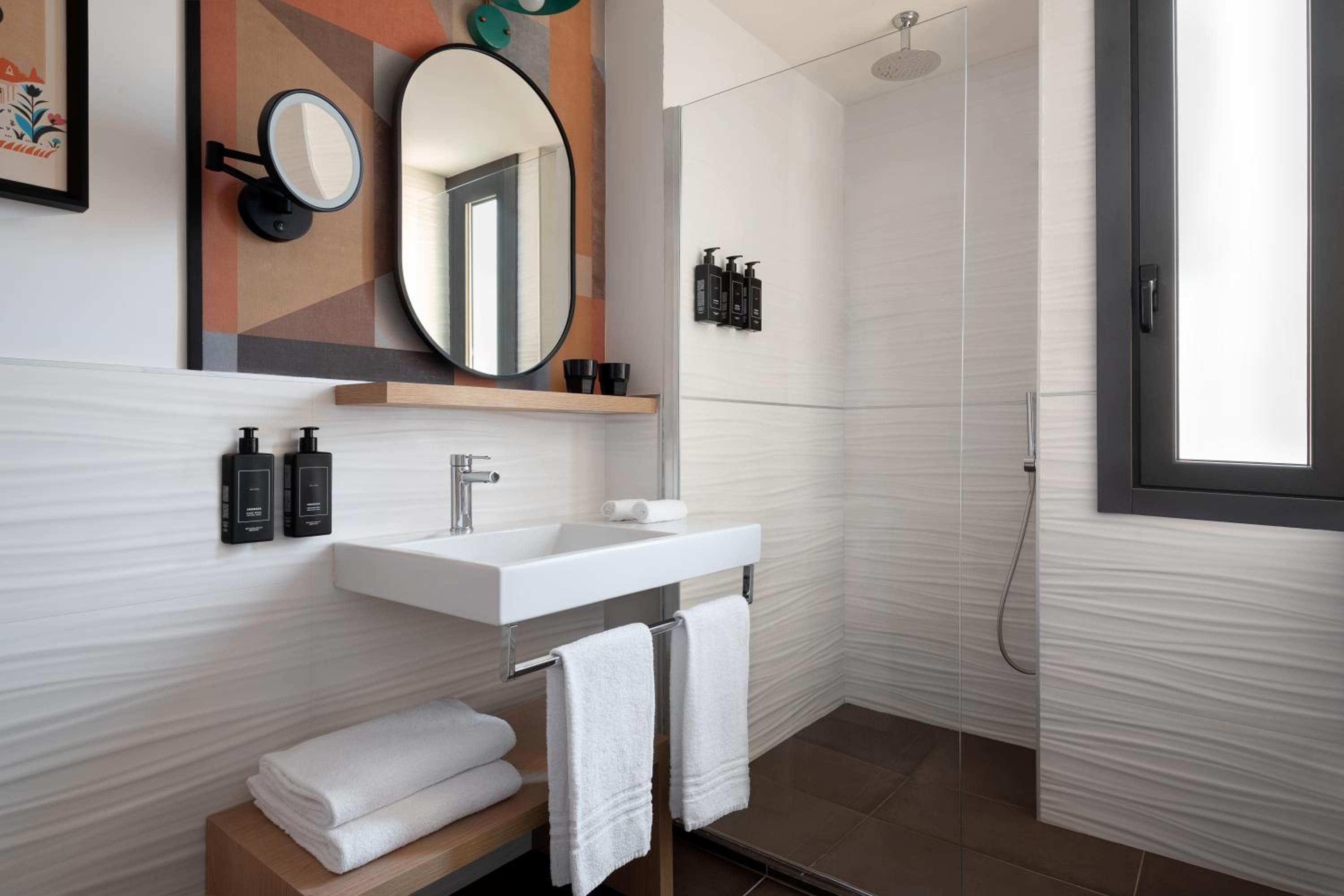 Deluxe King Room with Balcony or Terrace