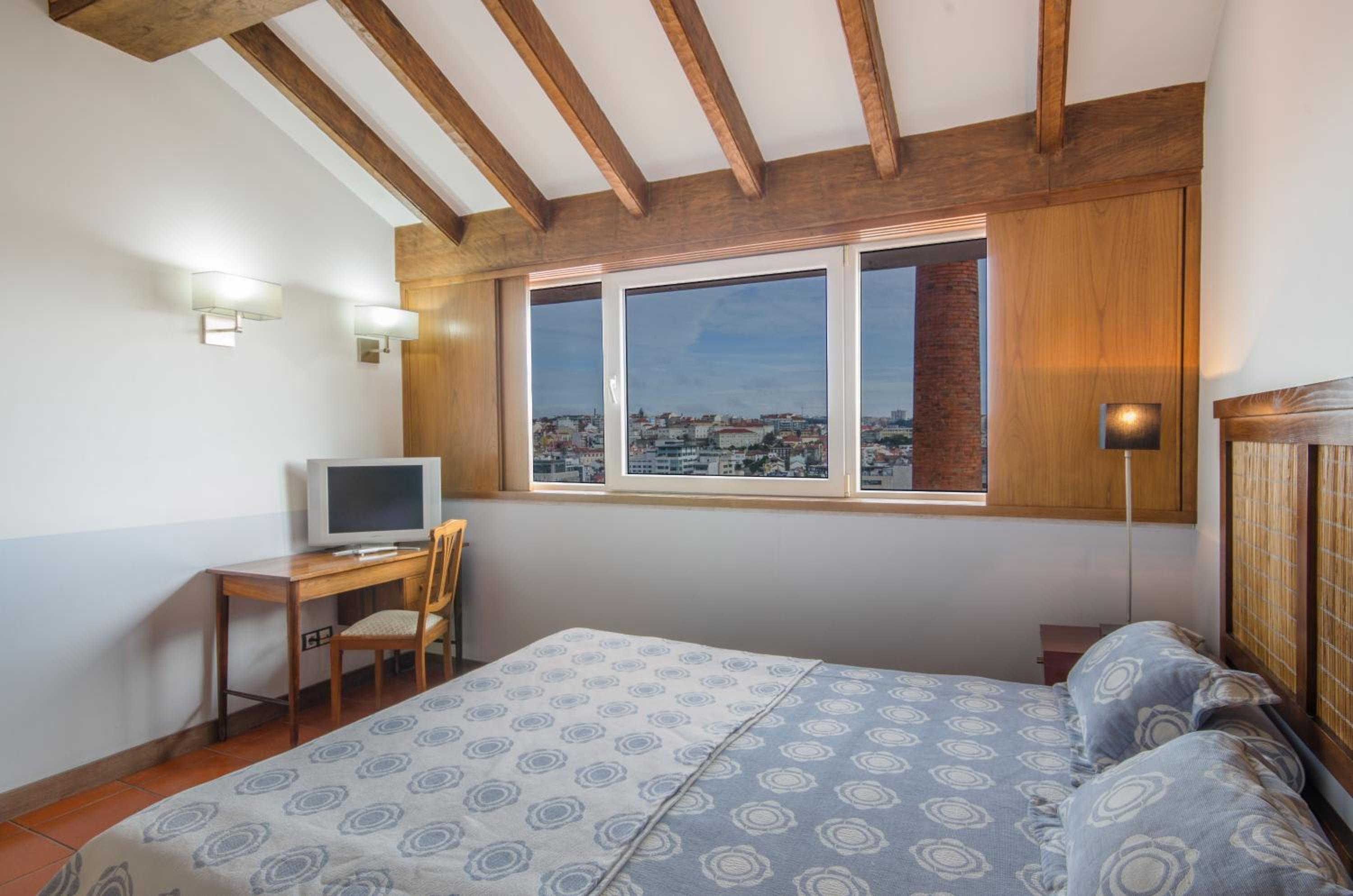 Suite with City View photo 1