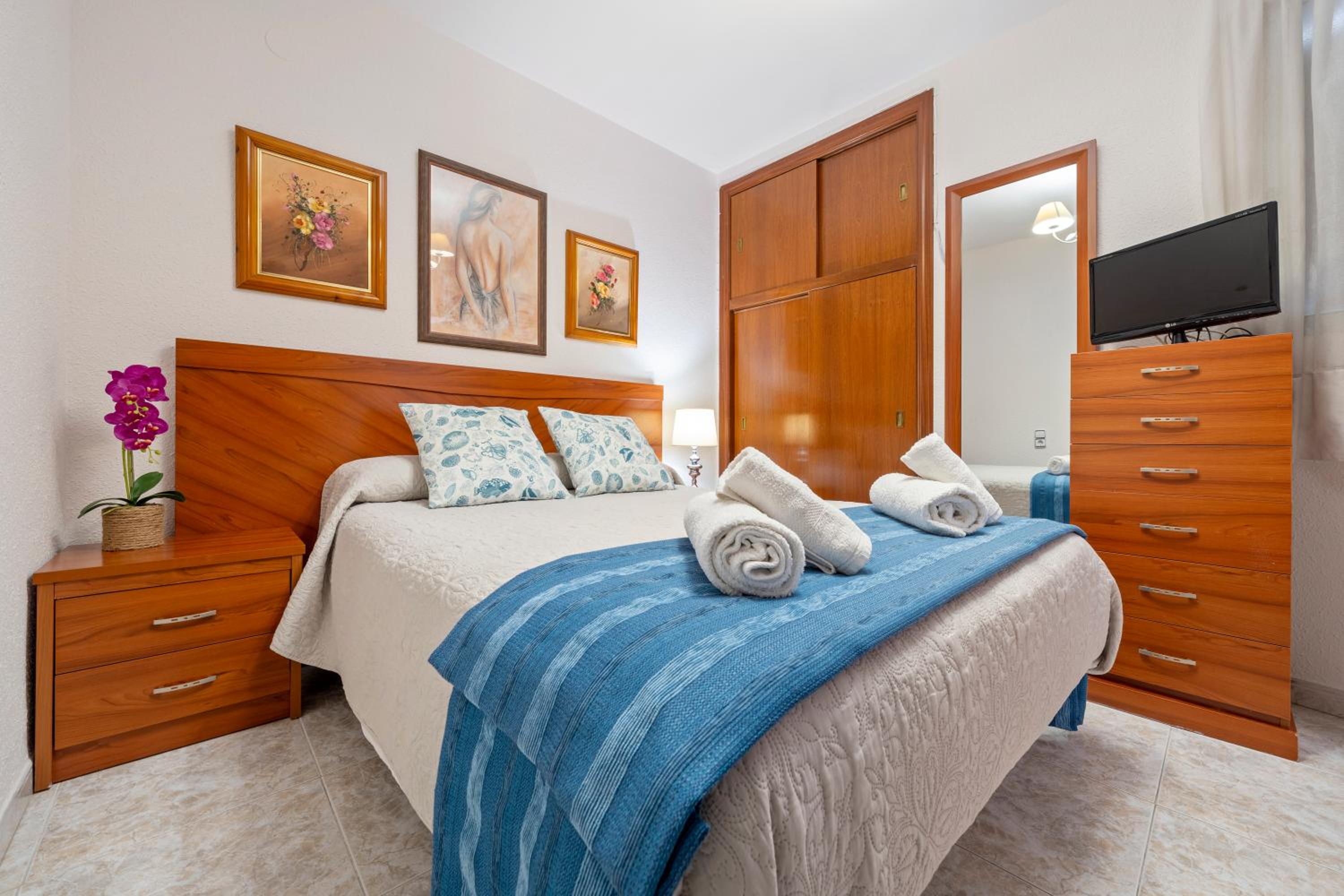 Apartamento de un dormitorio superior con balcón