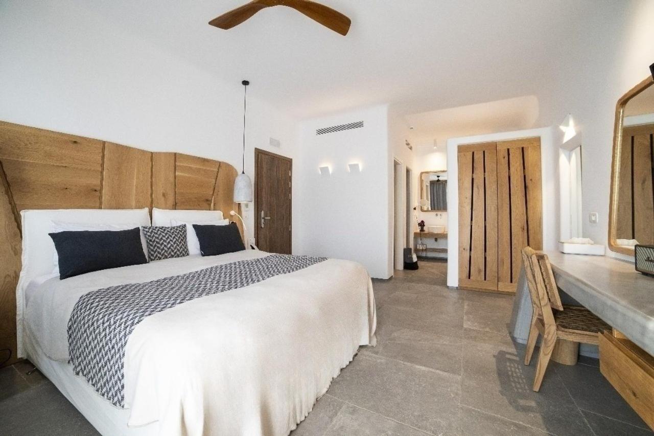 Premium Corner Suite with Private Pool & Sea View - Photo 5