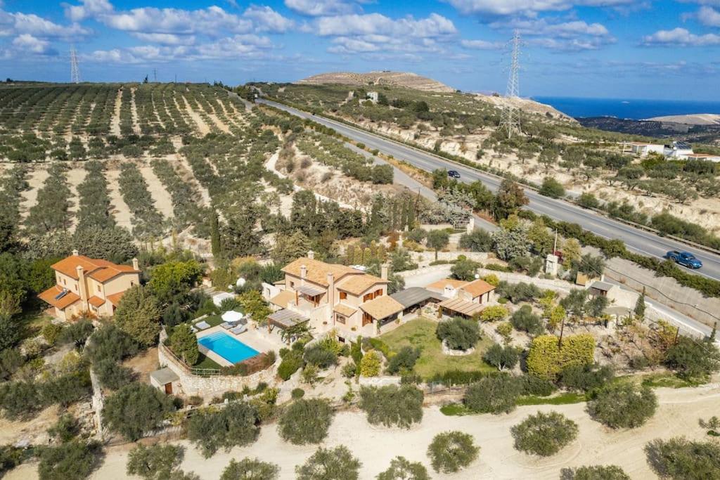 Villa with Private Pool photo 3