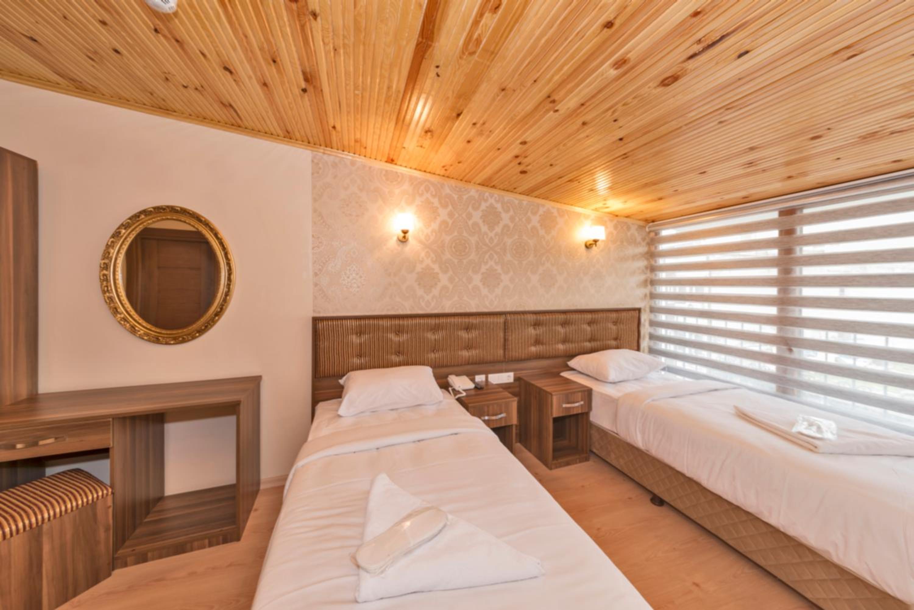 Deluxe Triple Room with Sea View photo 2