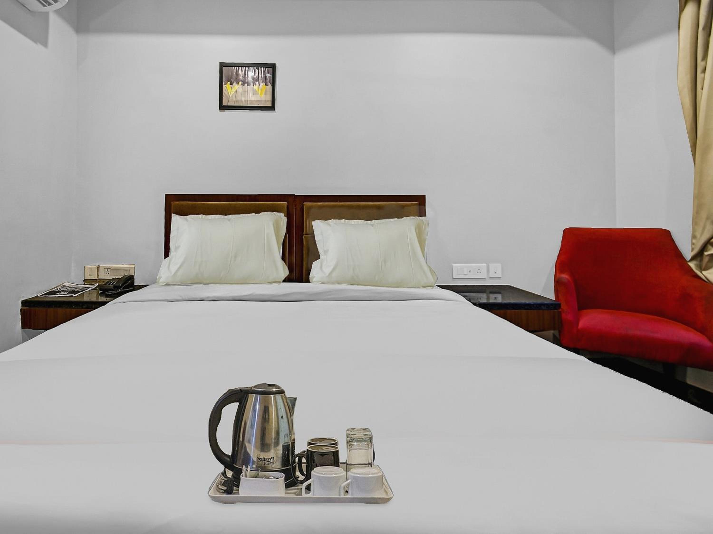 Classic Triple Room - Photo 17