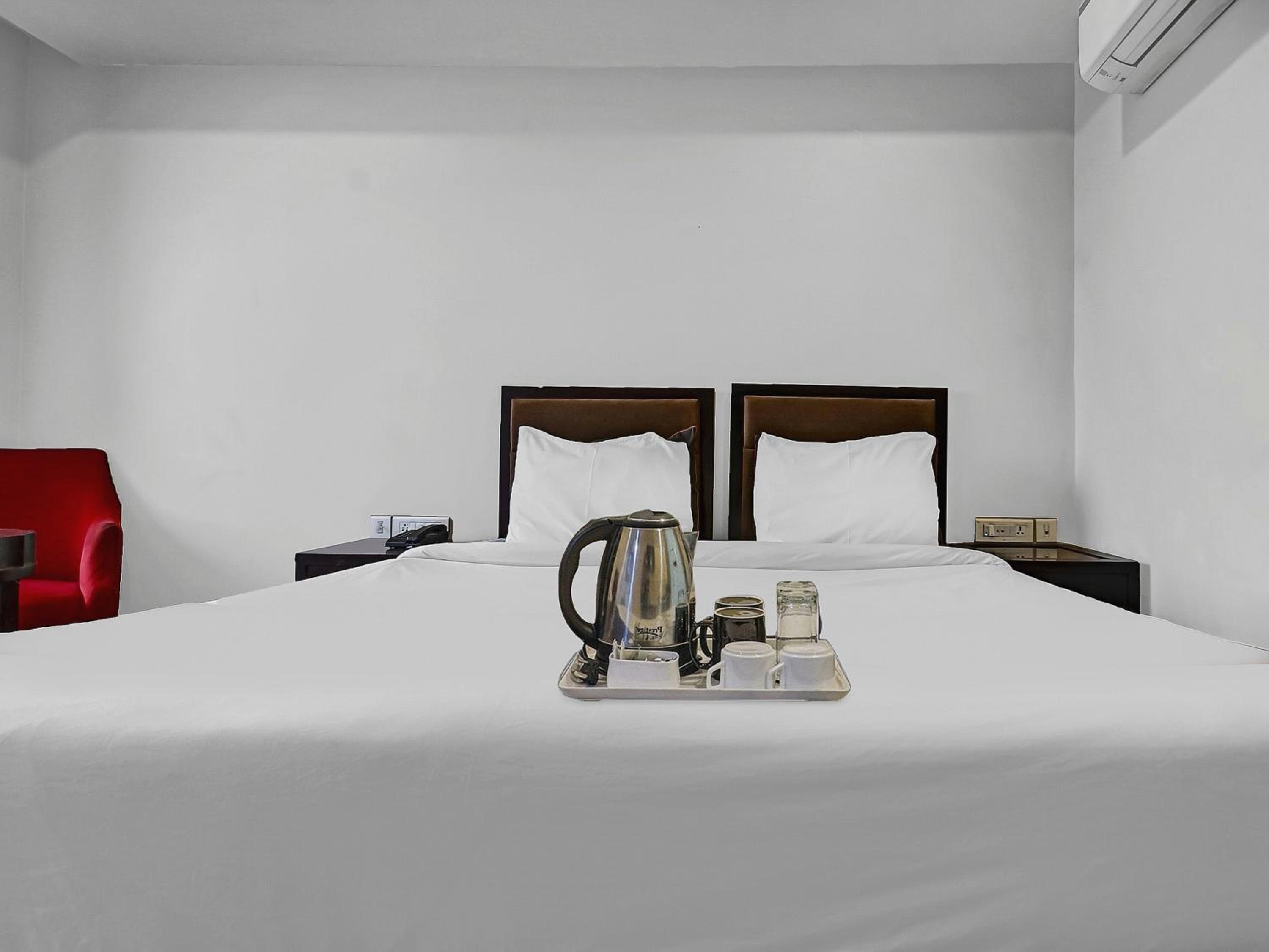 Classic Triple Room - Photo 19
