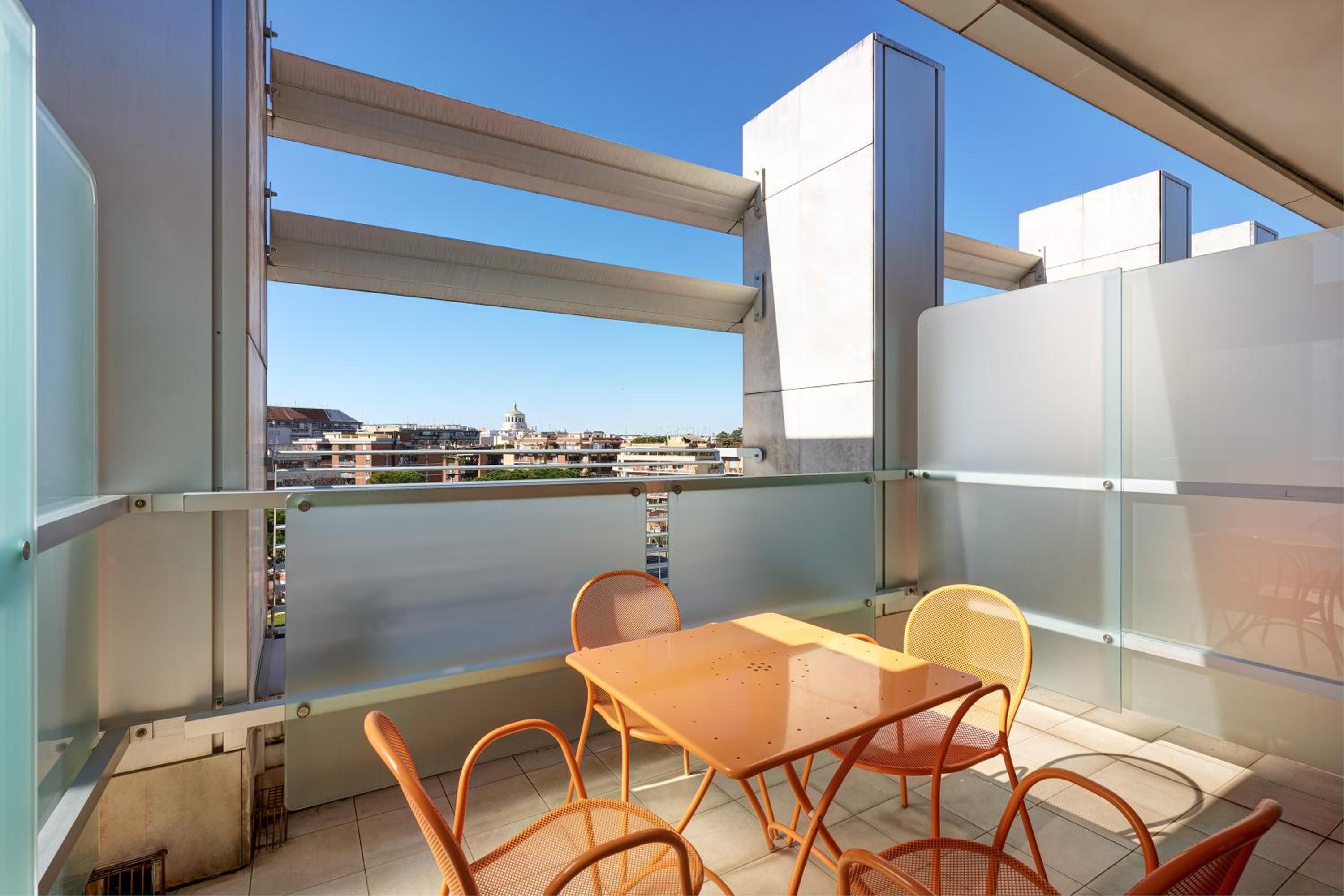 Family Twin Bed with Balcony