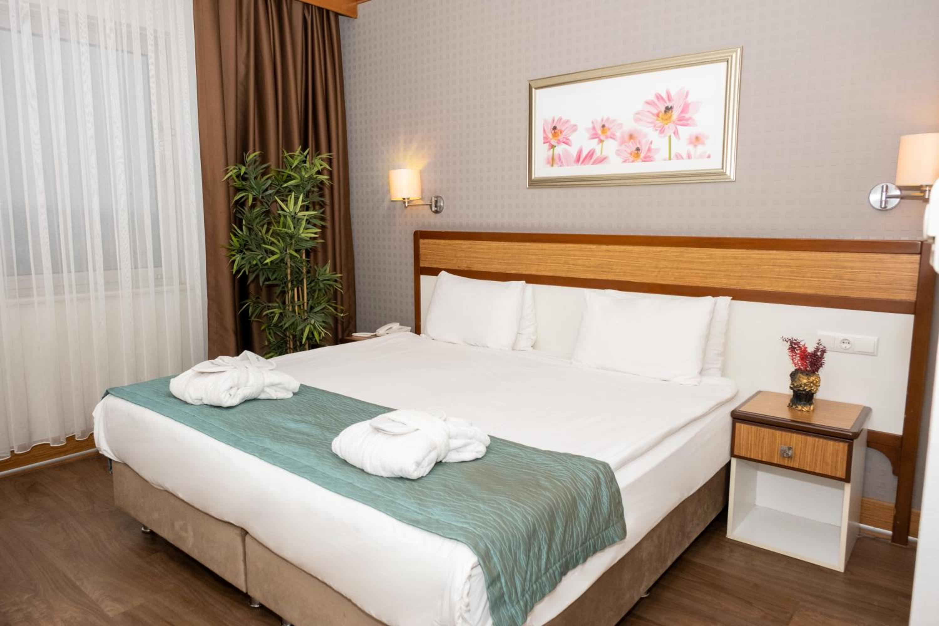 Standard King Room